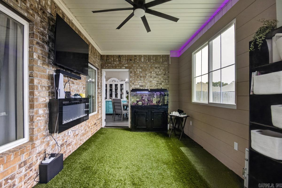 NORTHSHORE RIDGE - Residential