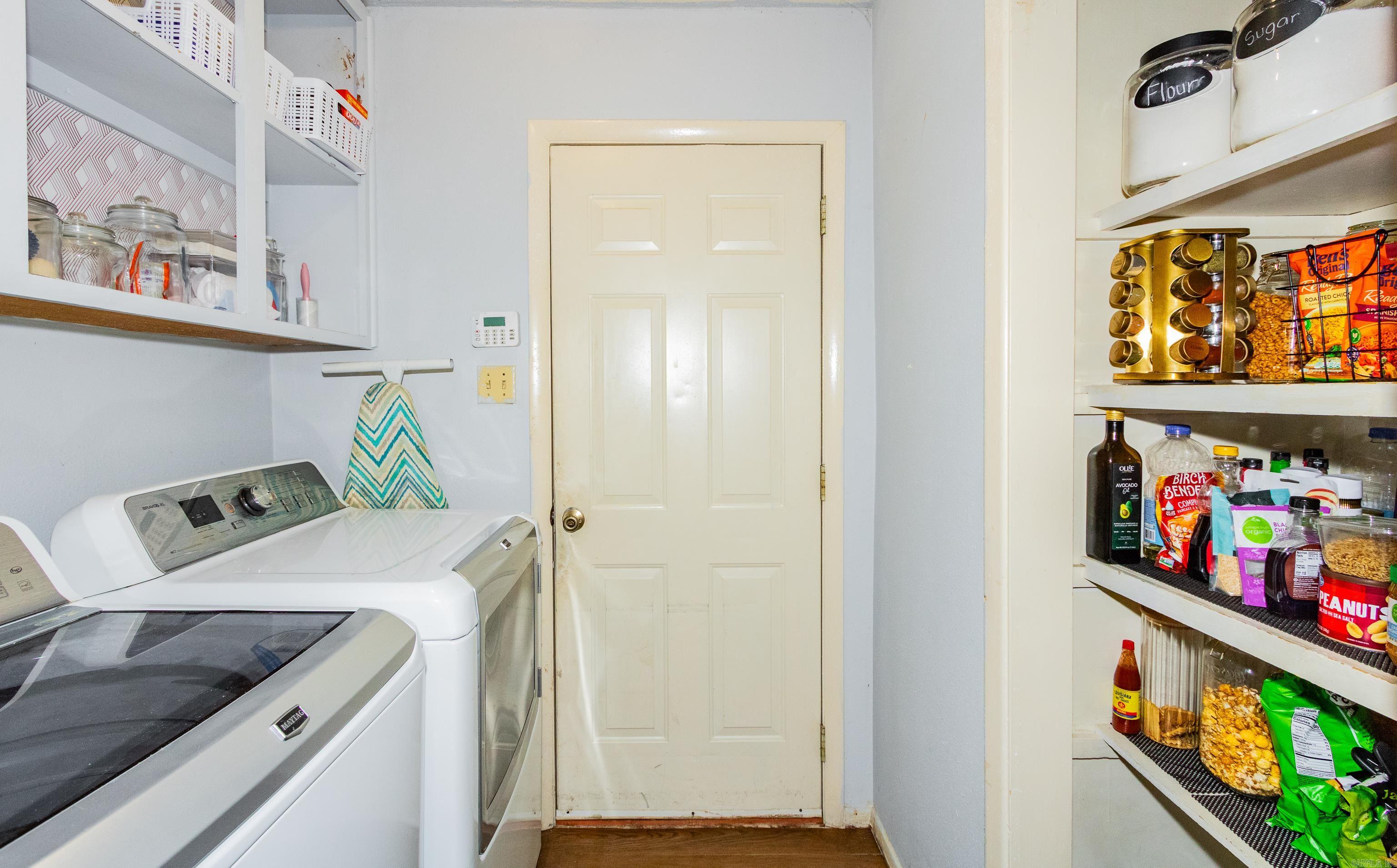 PECAN LAKE - Residential