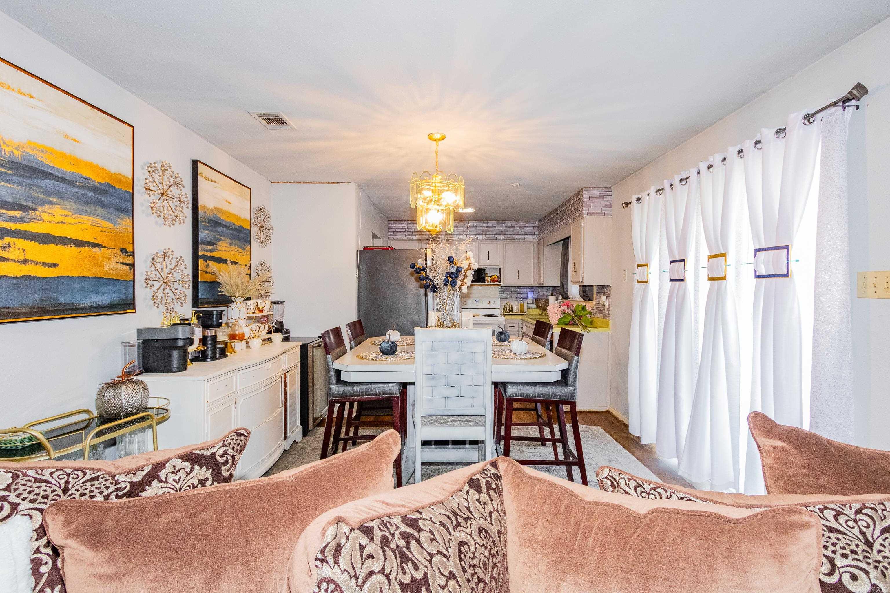 PECAN LAKE - Residential