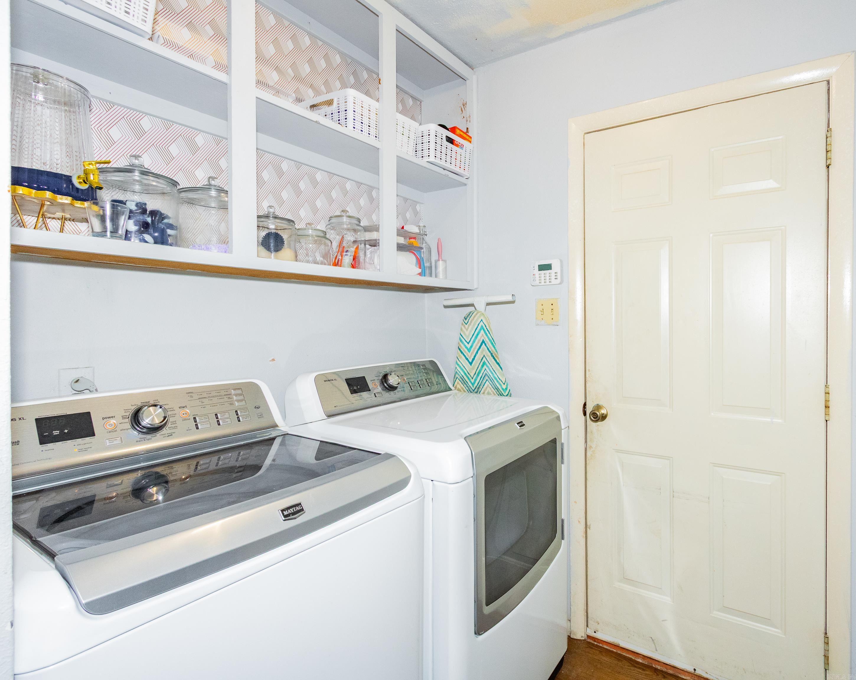 PECAN LAKE - Residential