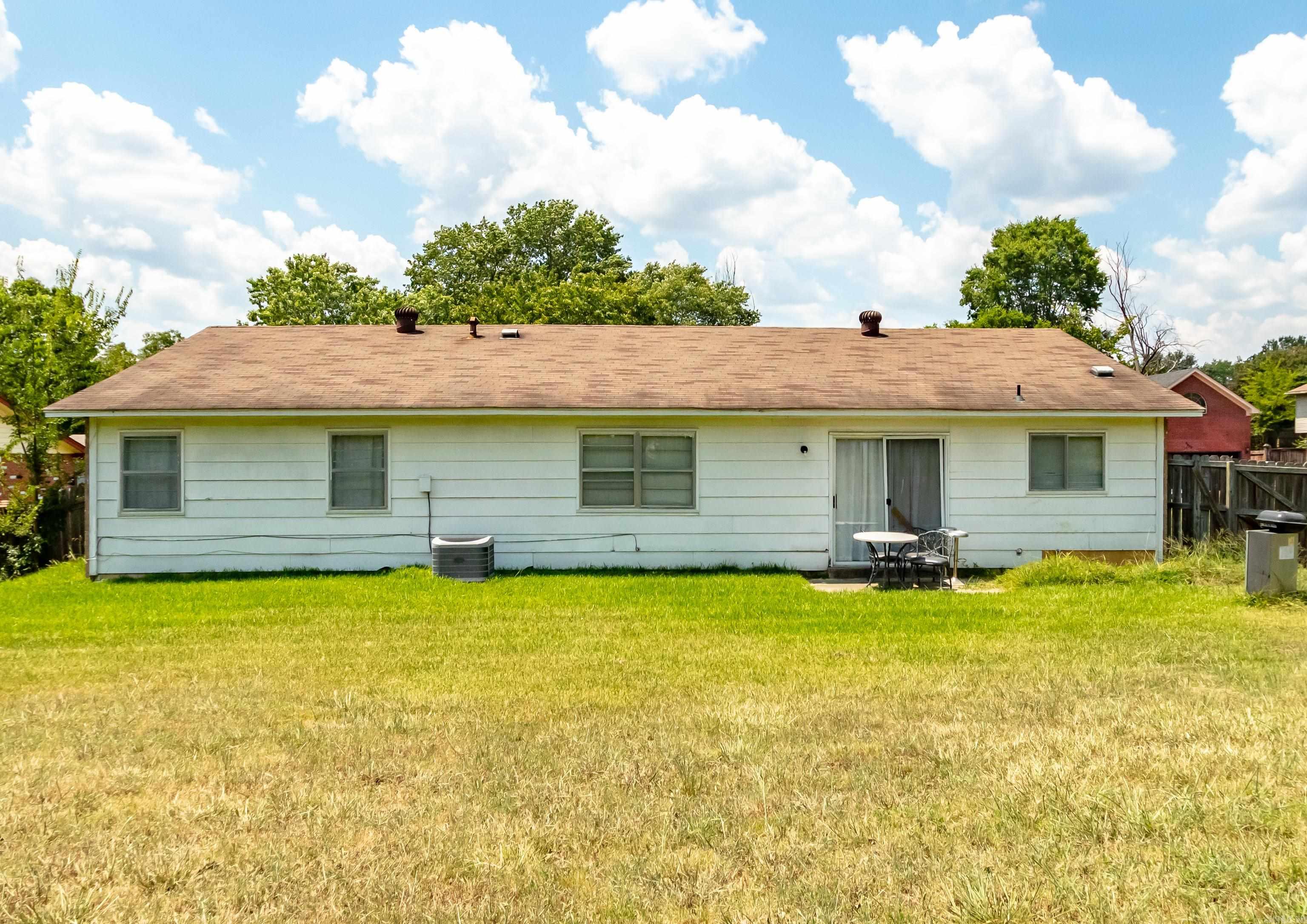 PECAN LAKE - Residential