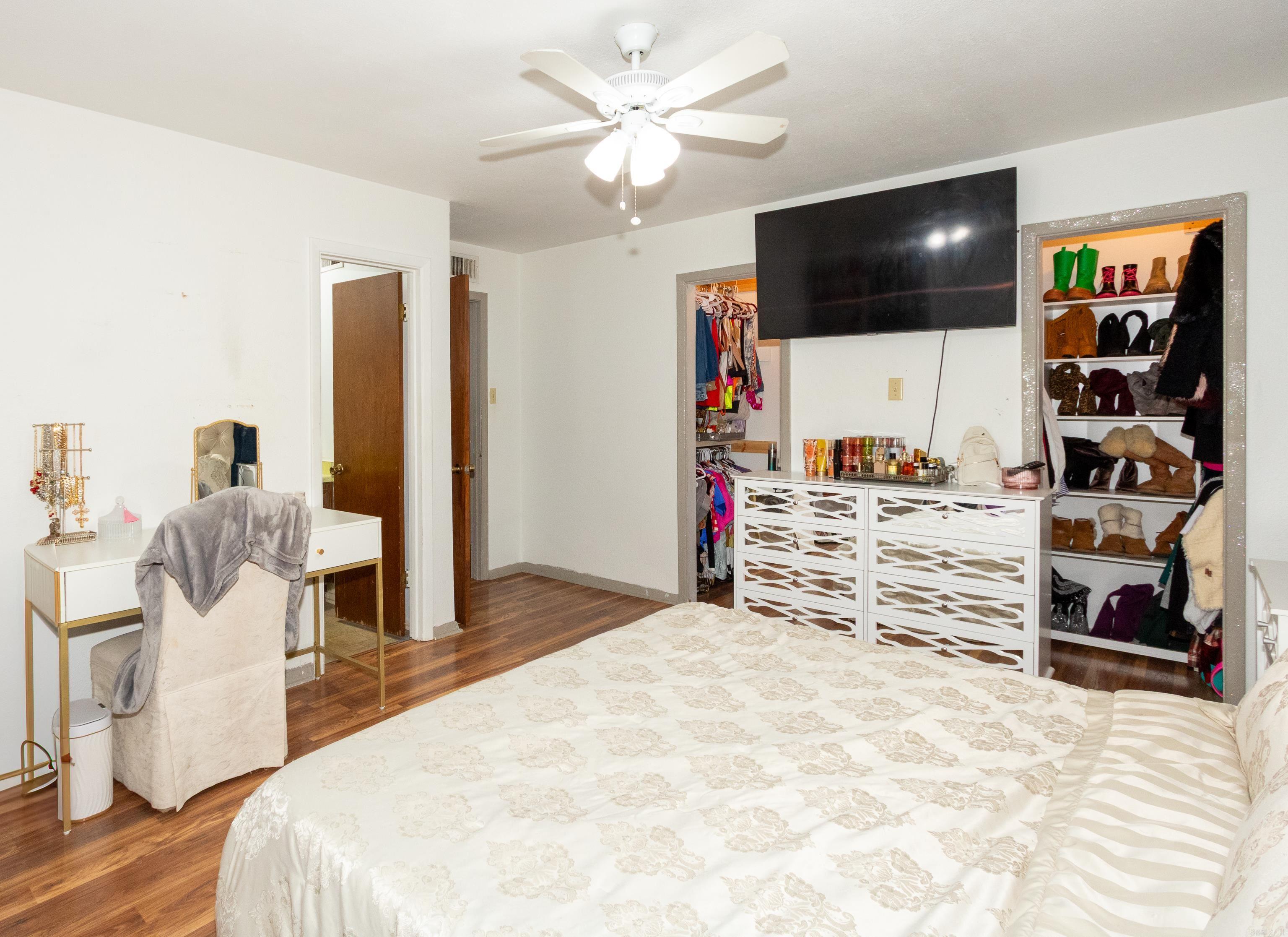 PECAN LAKE - Residential