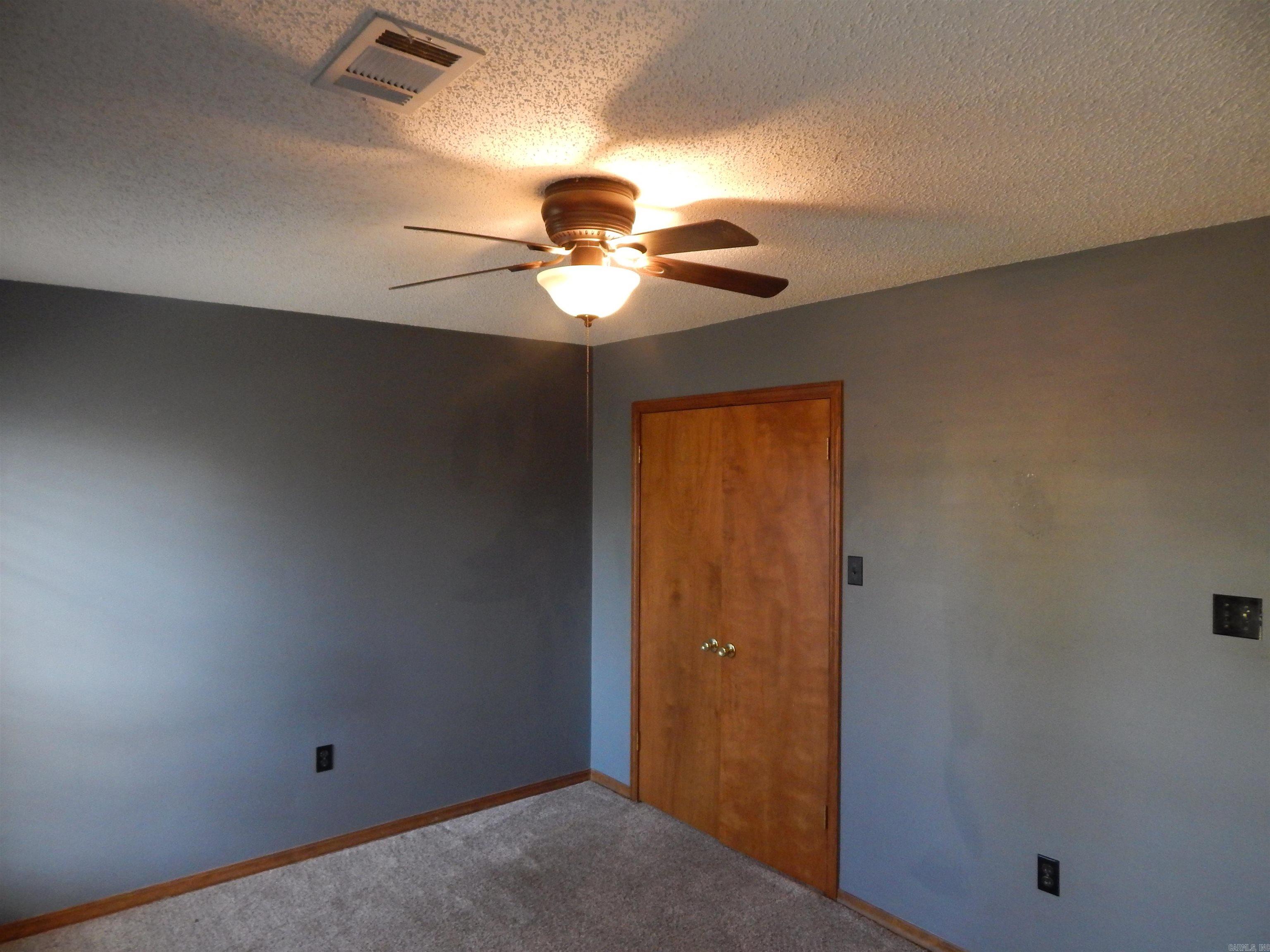 PLEASANT VALLEY - Residential