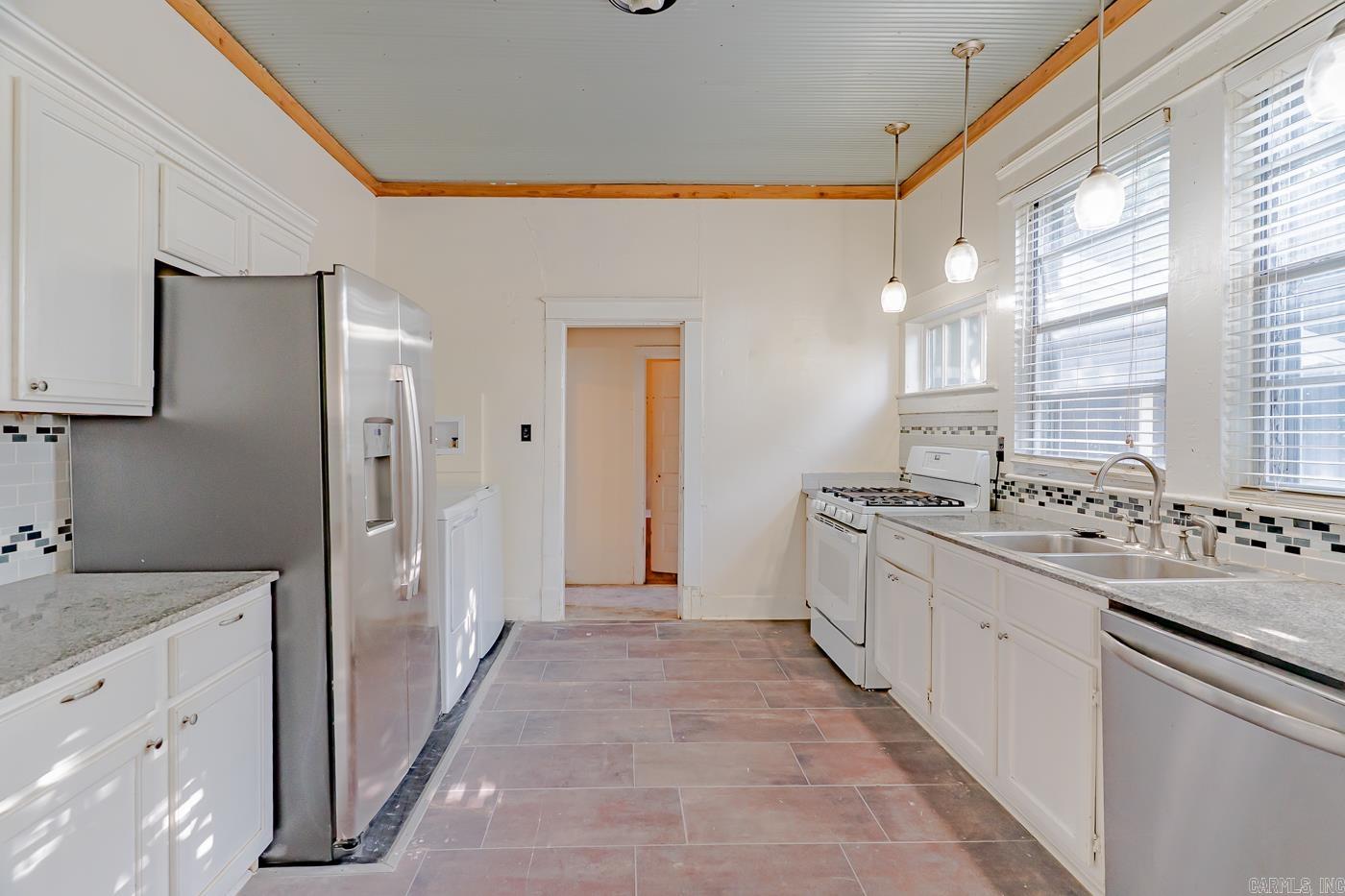 SPRINGERS ADD - Residential