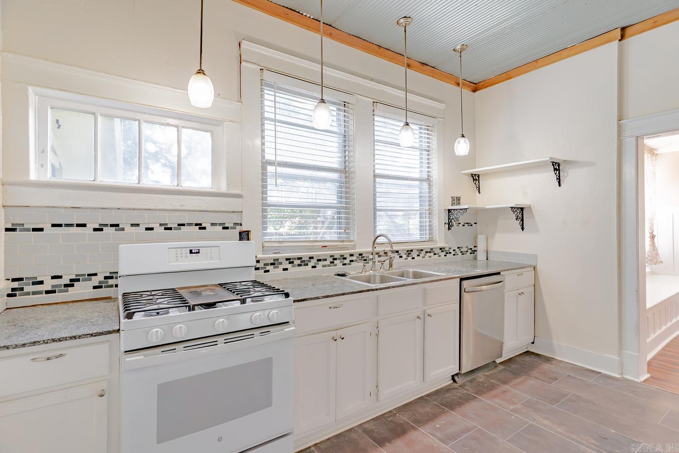 SPRINGERS ADD - Residential