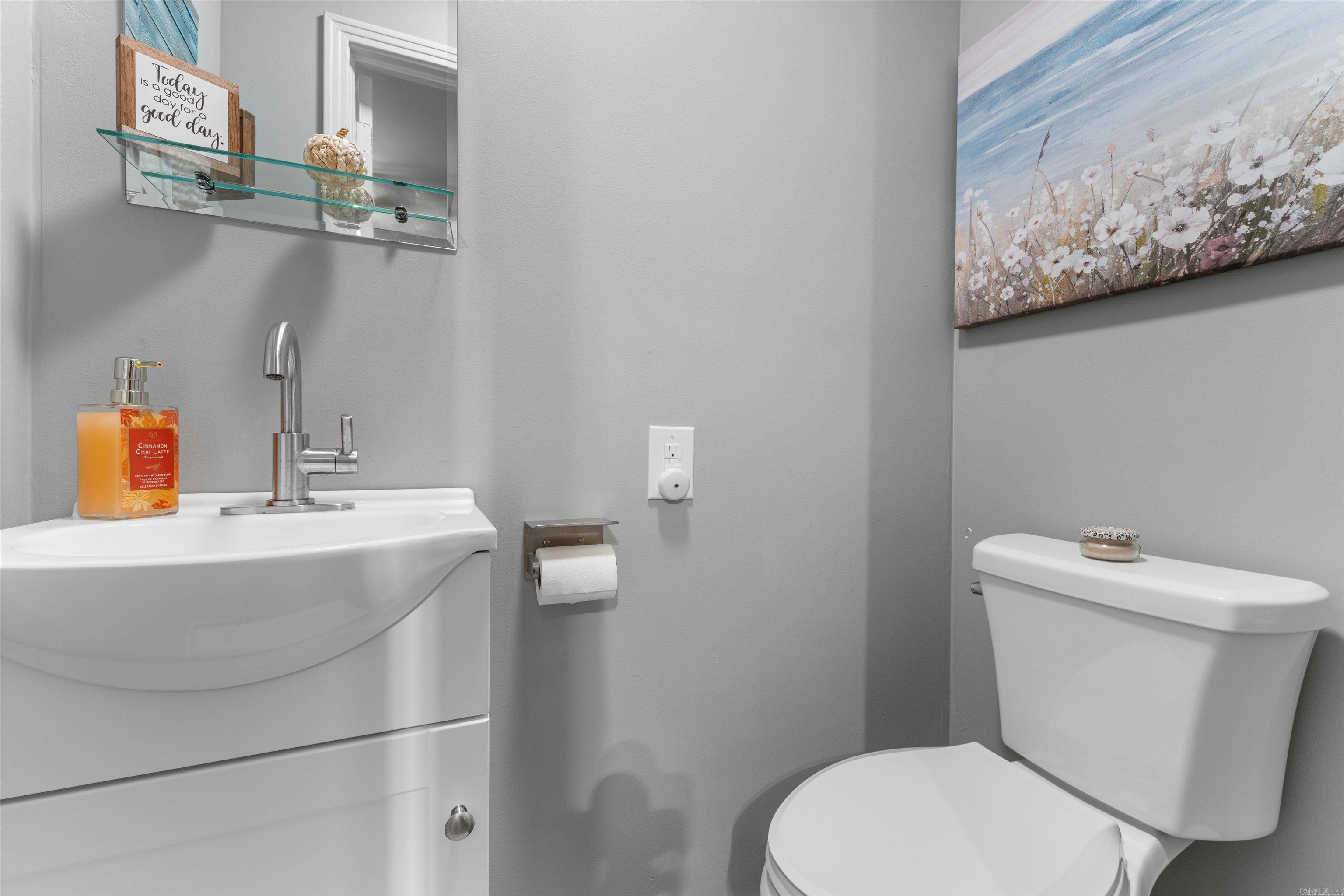 LEAWOOD MANOR - Residential