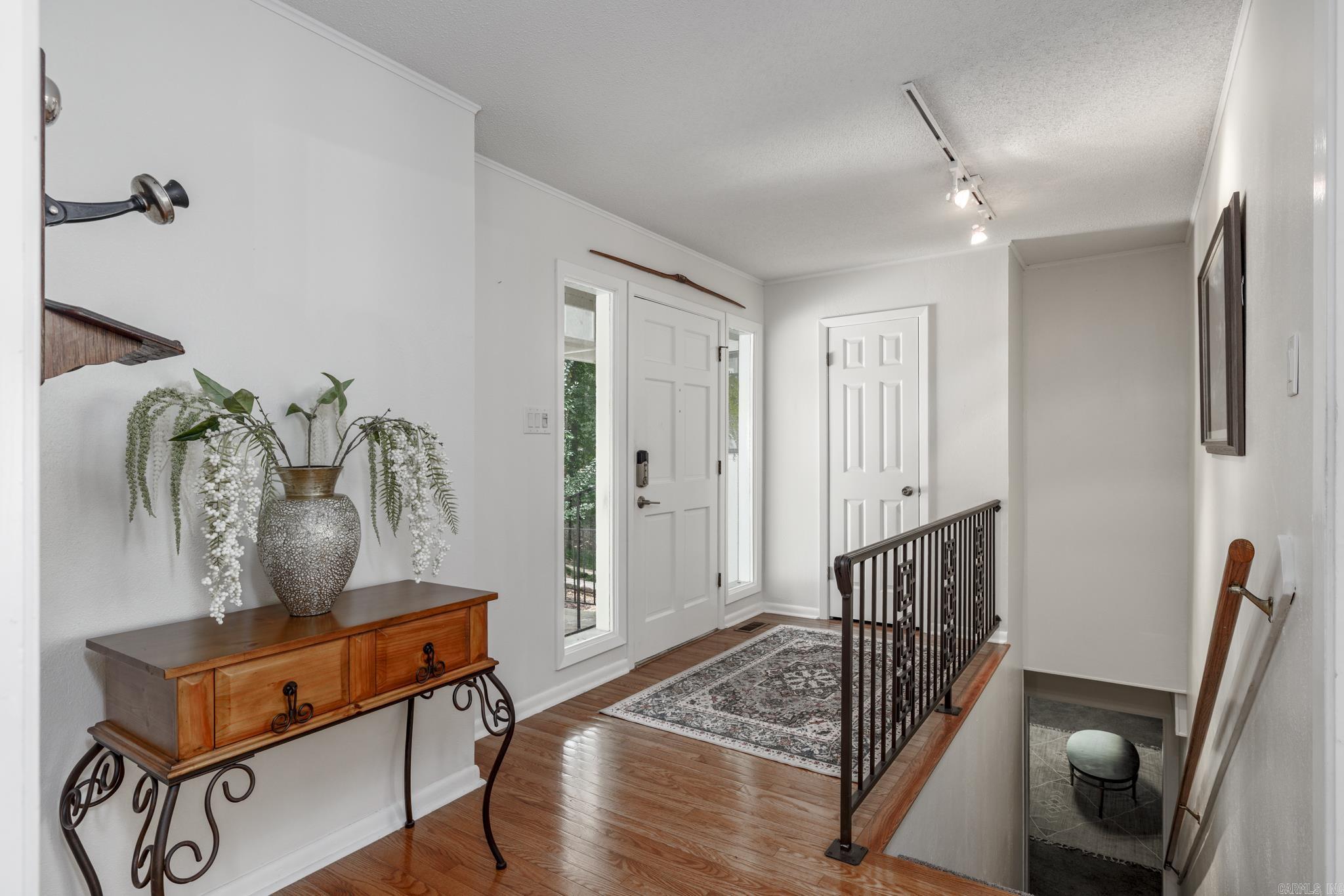 Santa Cruz - Residential