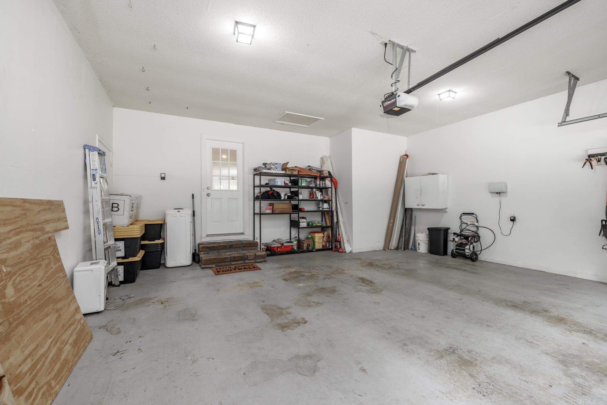 Santa Cruz - Residential