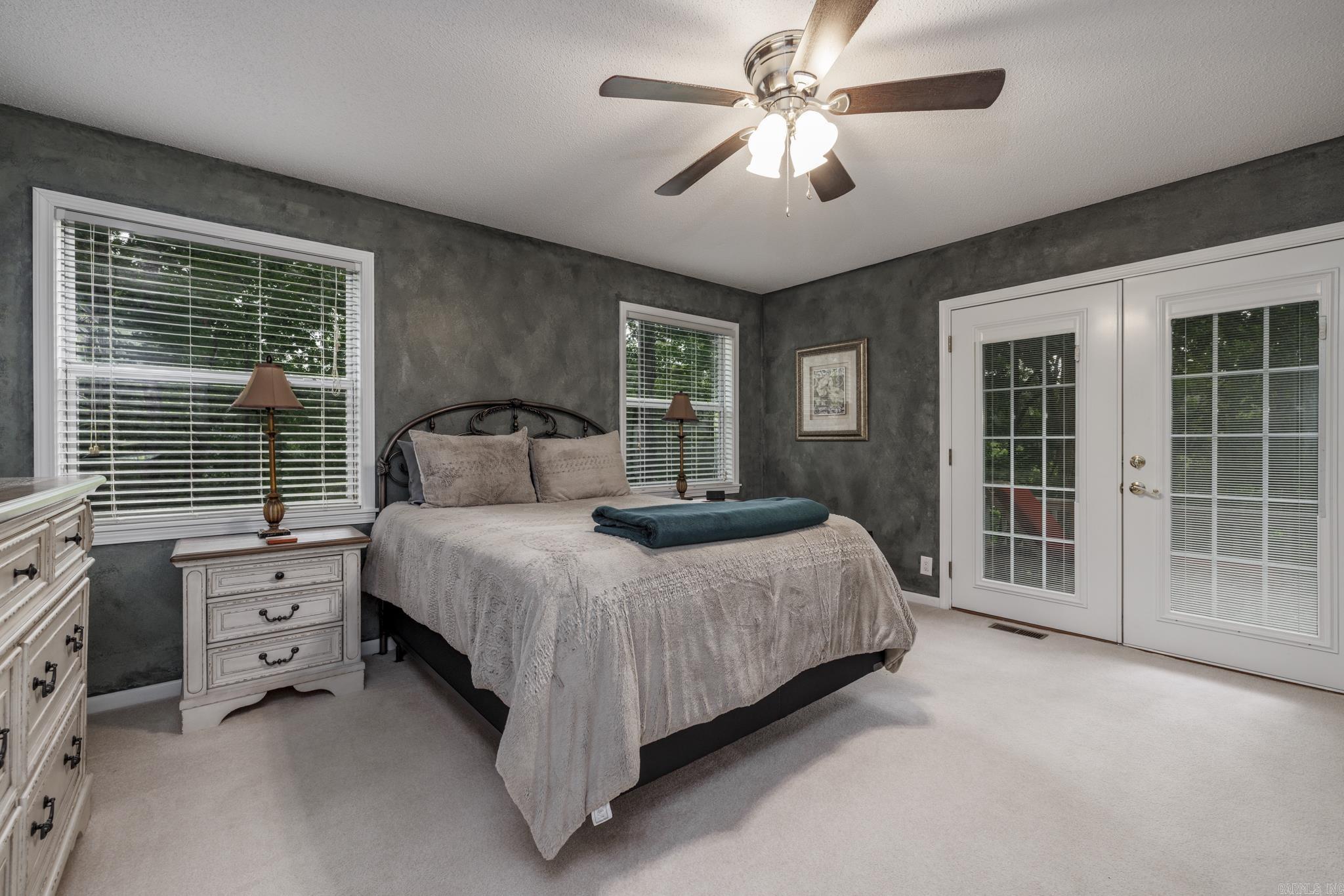 Santa Cruz - Residential