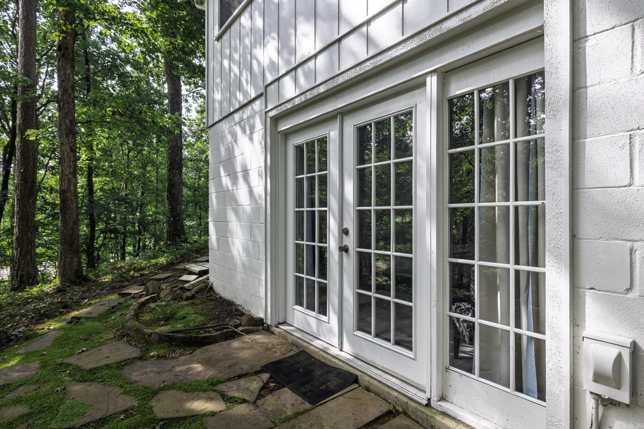 Santa Cruz - Residential