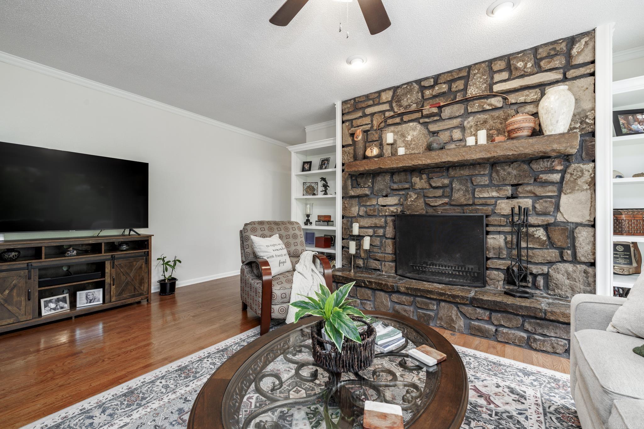 Santa Cruz - Residential