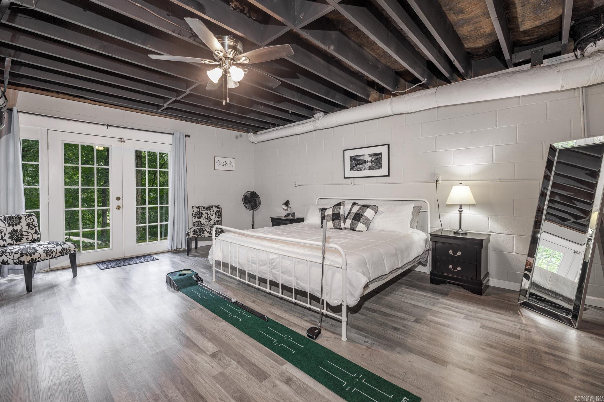 Santa Cruz - Residential