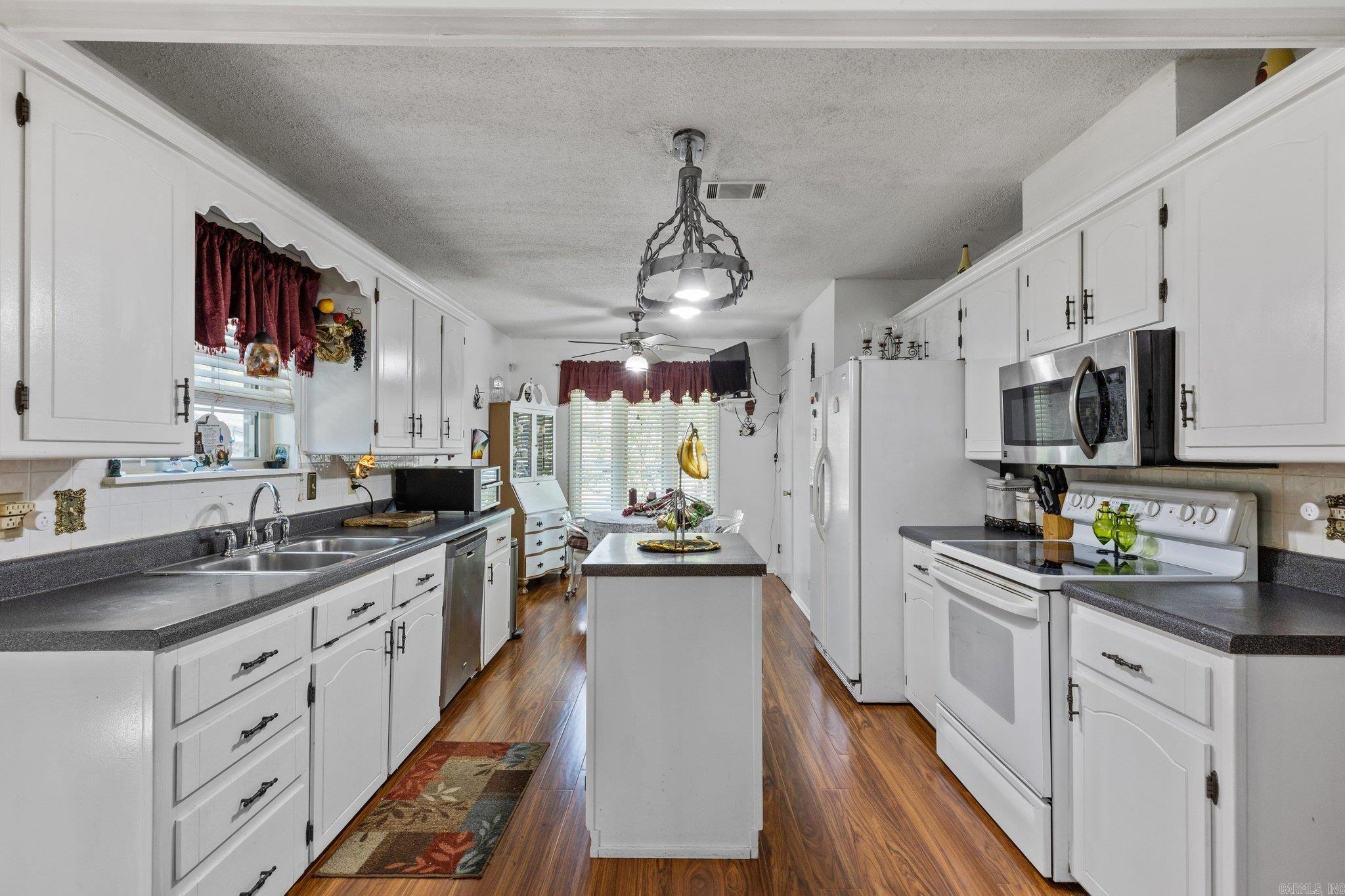 YORKWOOD - Residential