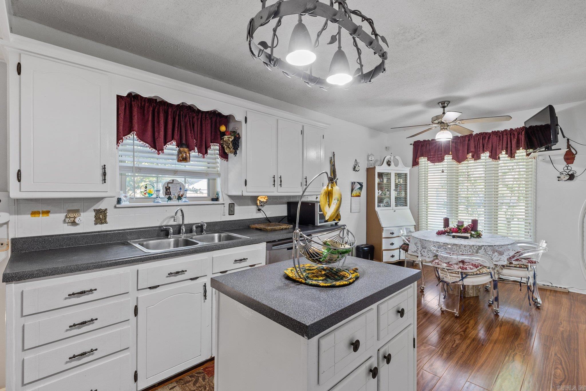 YORKWOOD - Residential