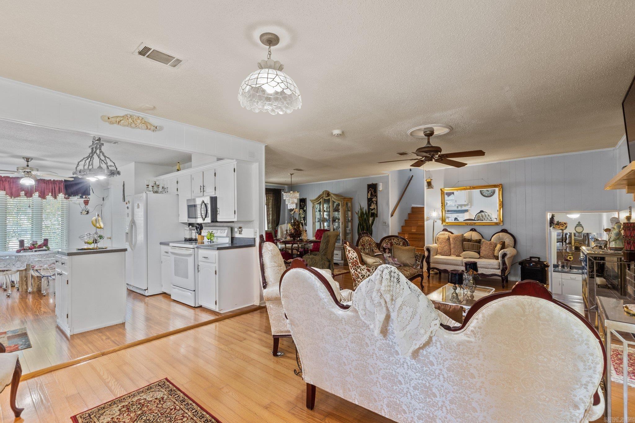 YORKWOOD - Residential