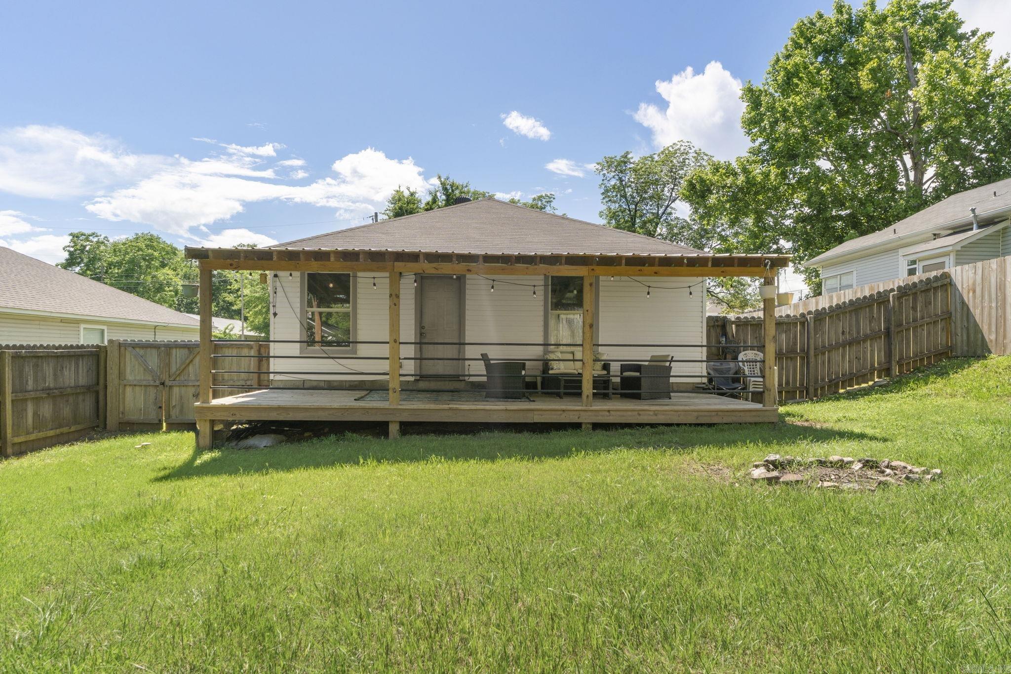 ORIGINAL TOWN-BENTON - Residential