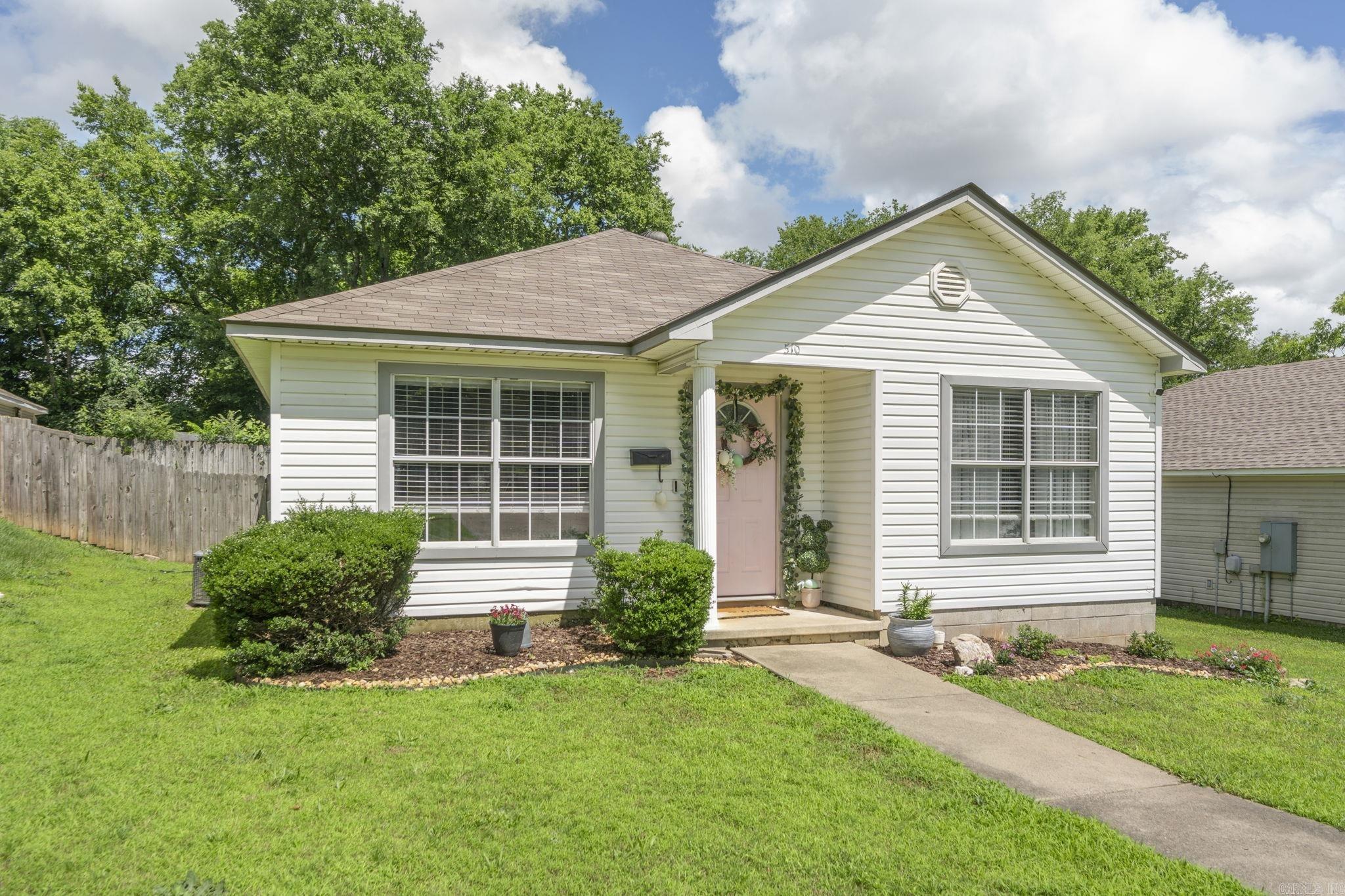 ORIGINAL TOWN-BENTON - Residential