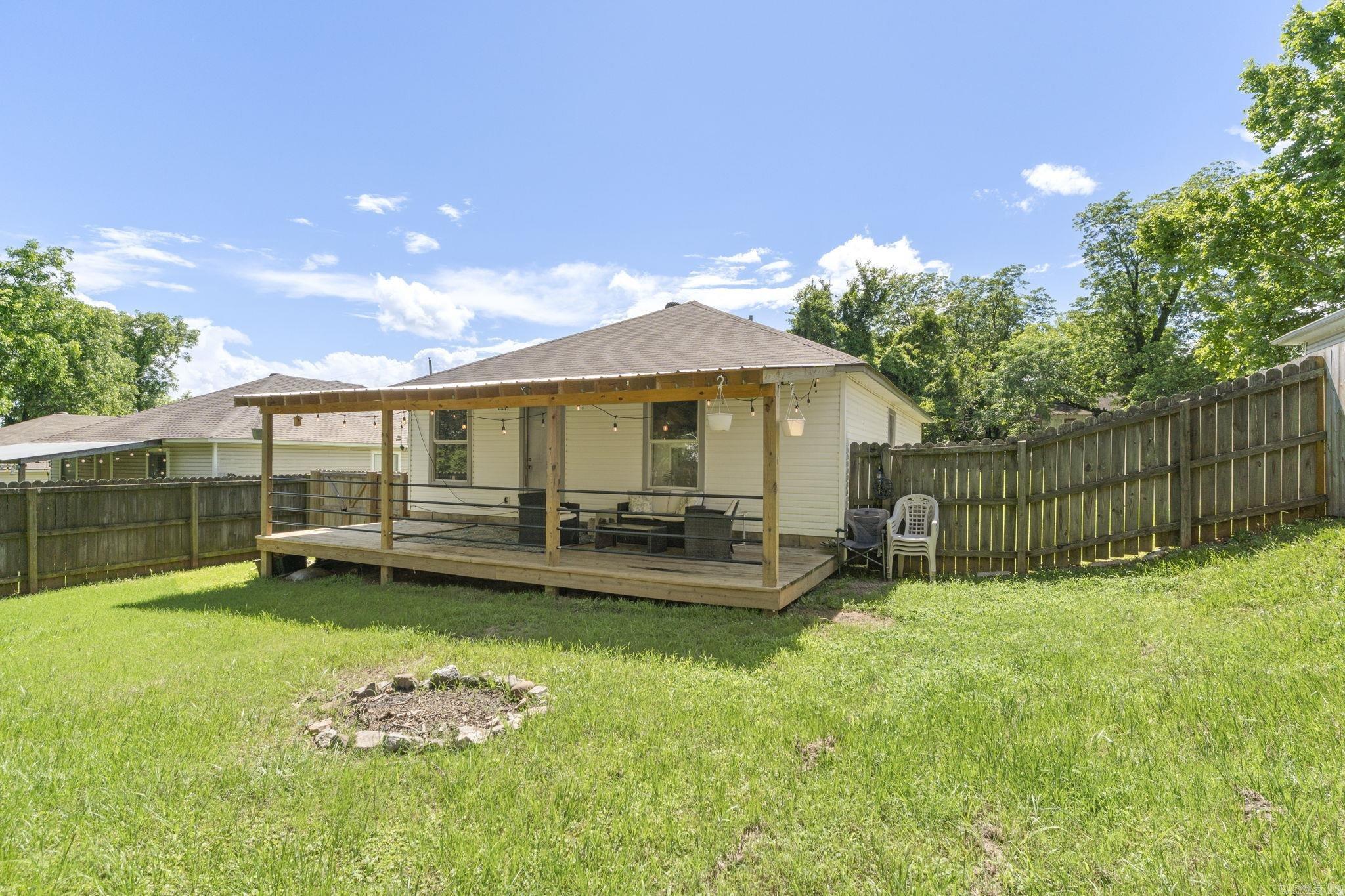 ORIGINAL TOWN-BENTON - Residential