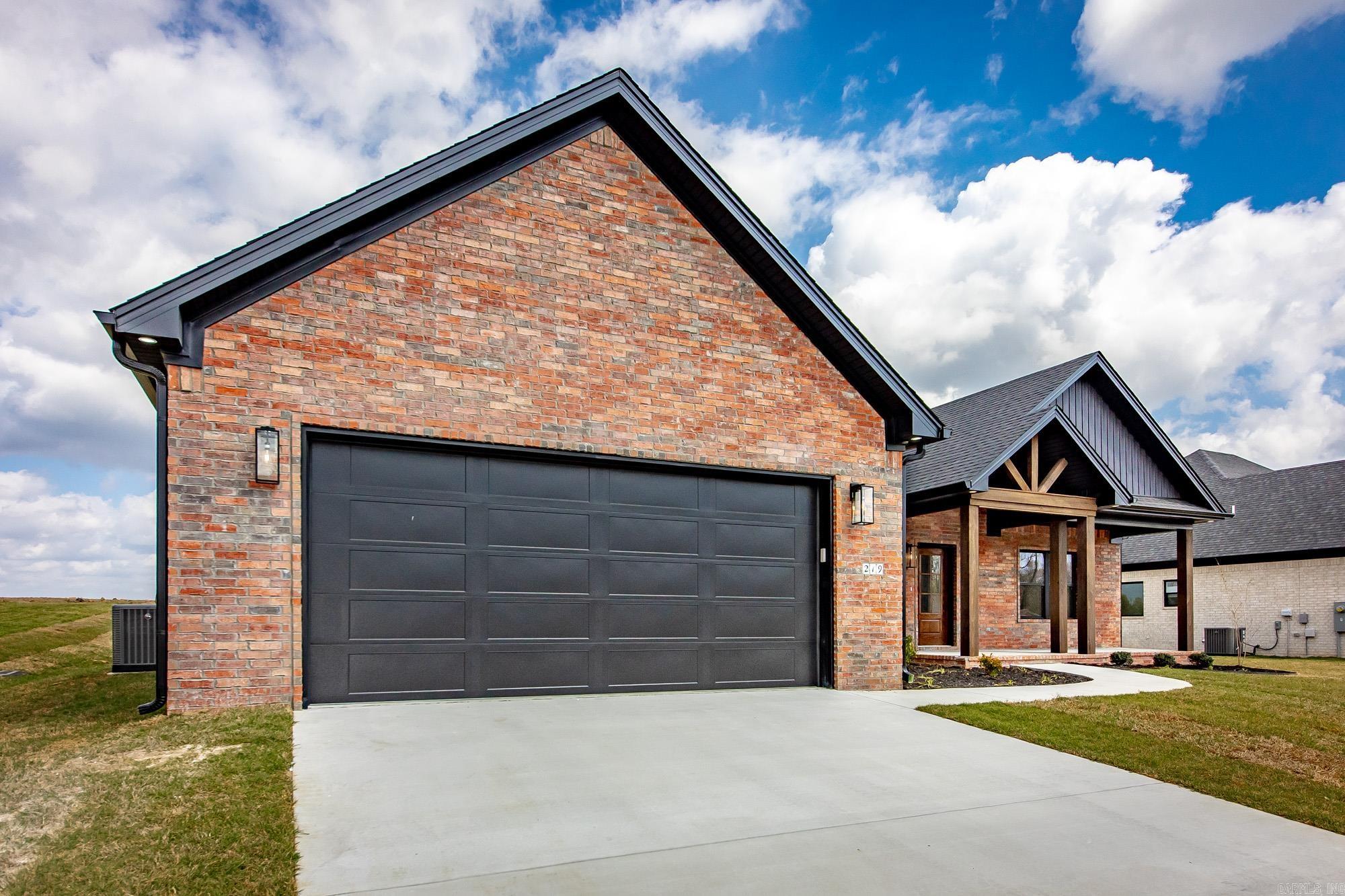 HIDDEN VALLEY ESTATES - Residential