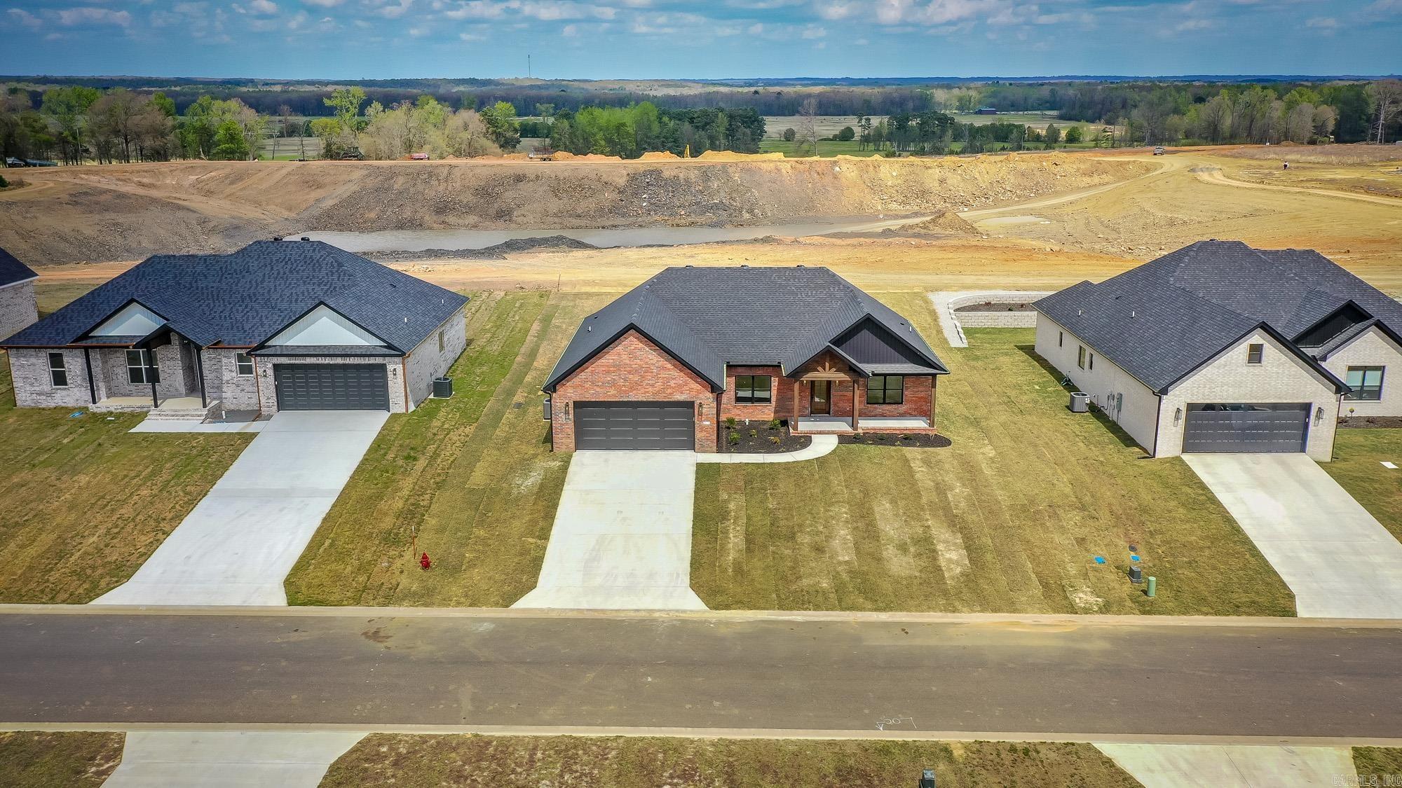 HIDDEN VALLEY ESTATES - Residential