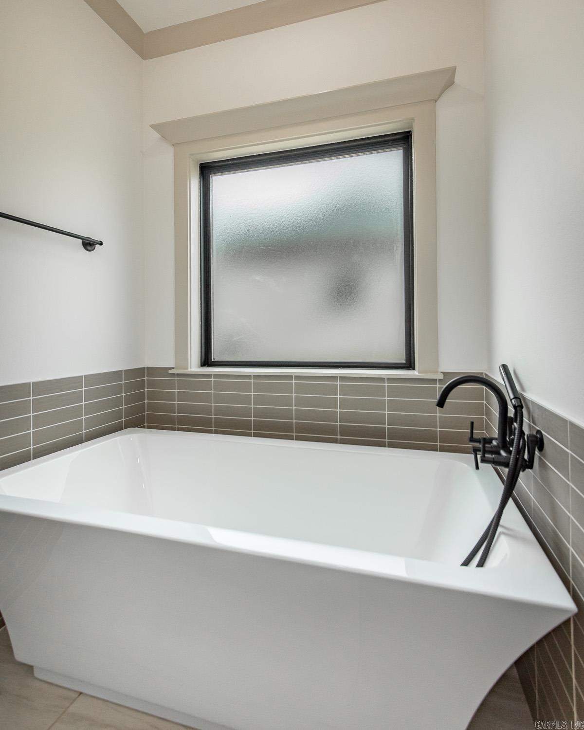 HIDDEN VALLEY ESTATES - Residential