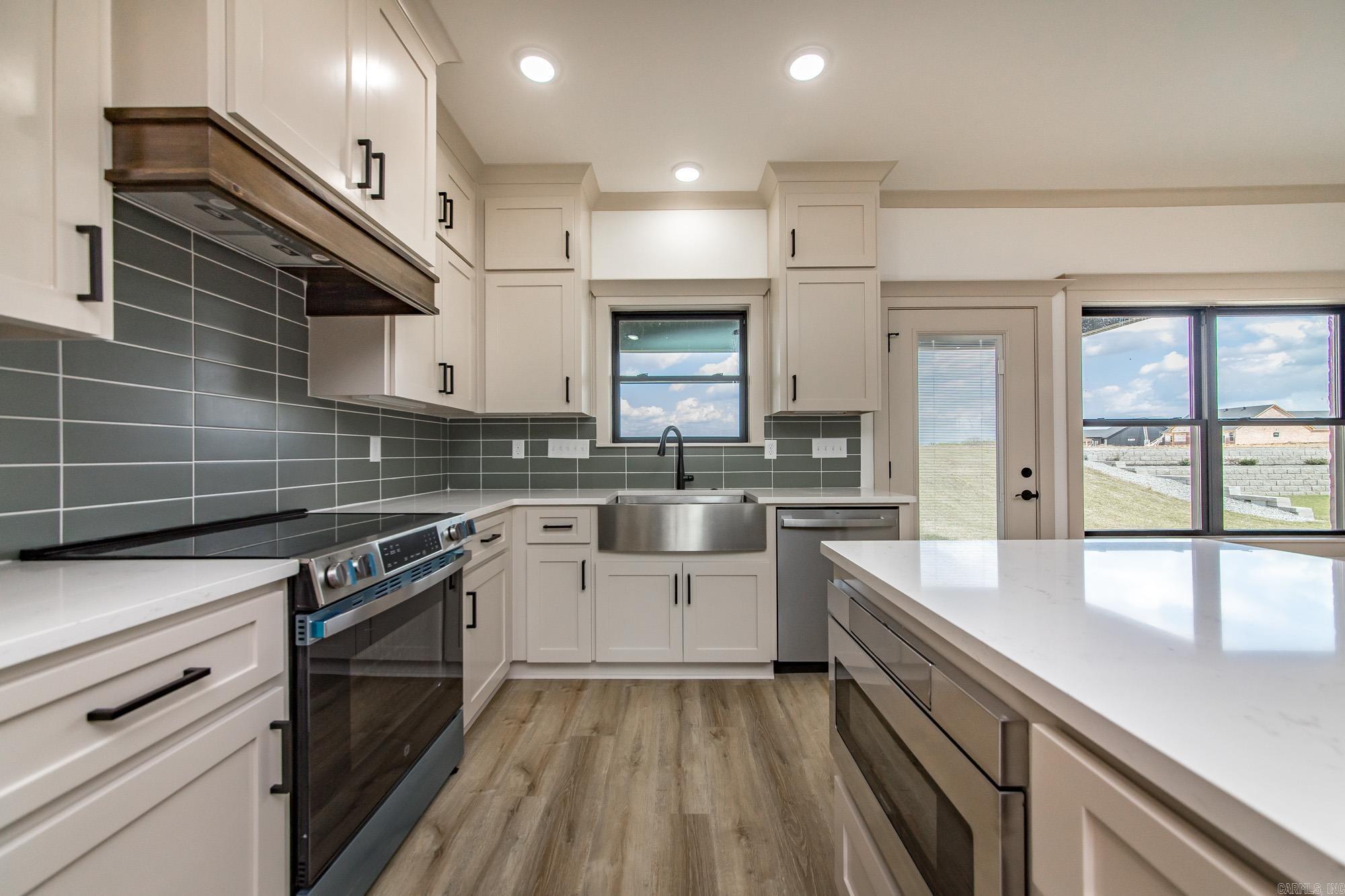 HIDDEN VALLEY ESTATES - Residential