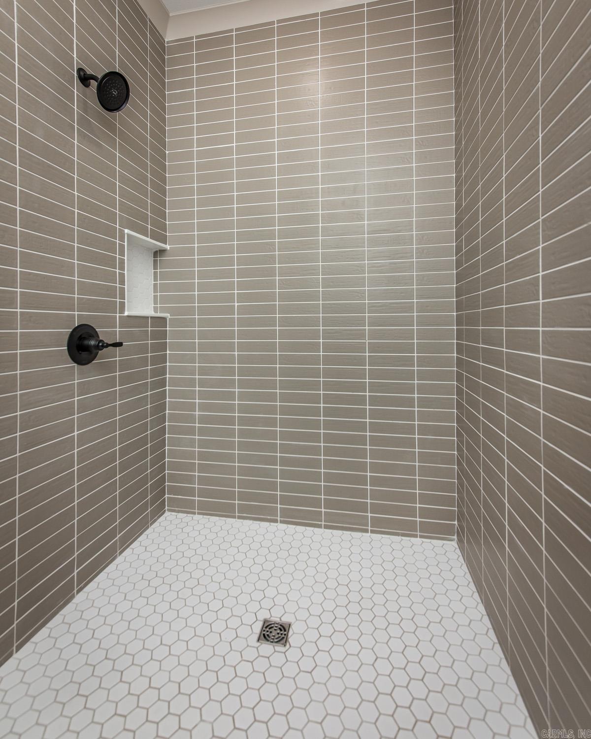 HIDDEN VALLEY ESTATES - Residential