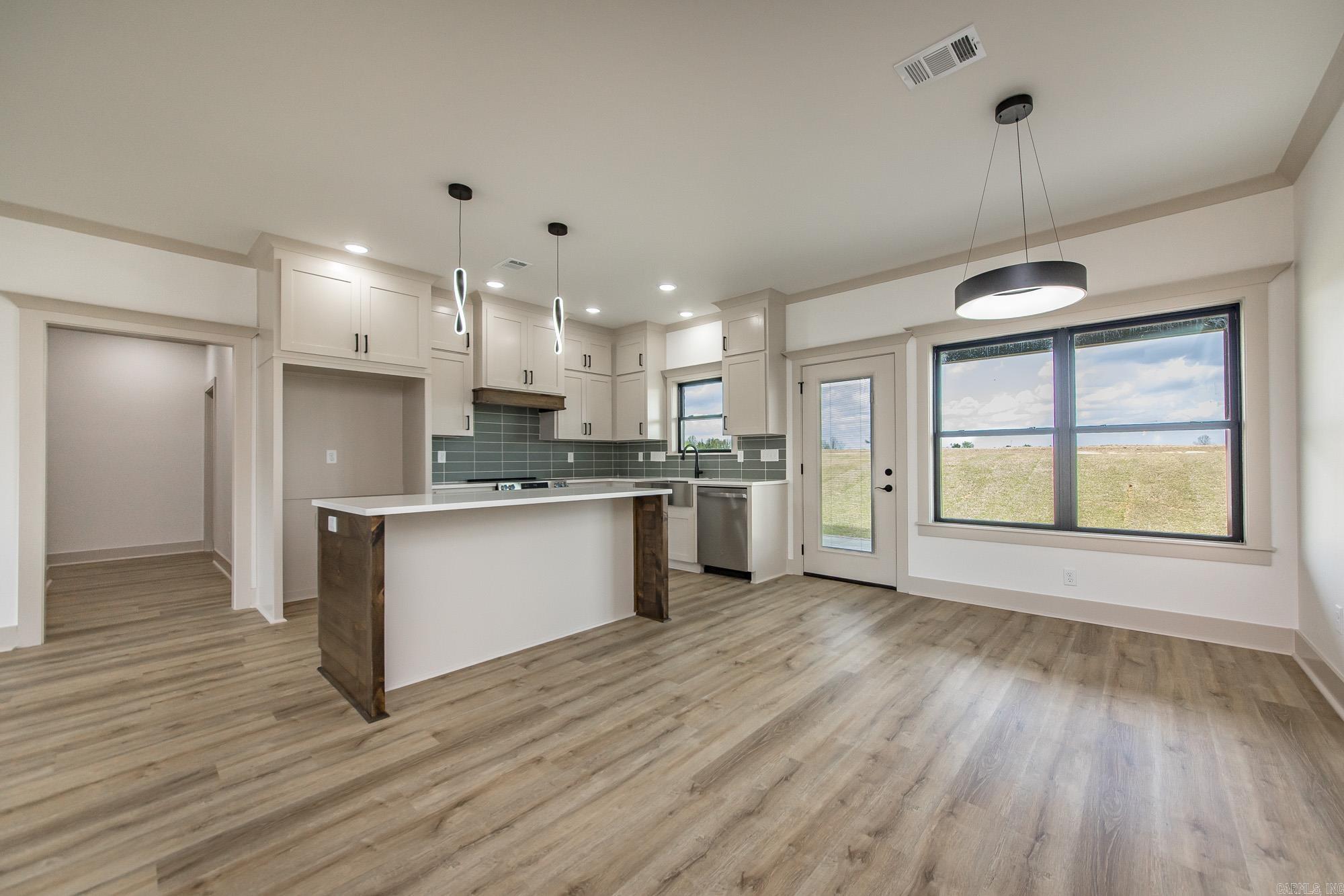 HIDDEN VALLEY ESTATES - Residential