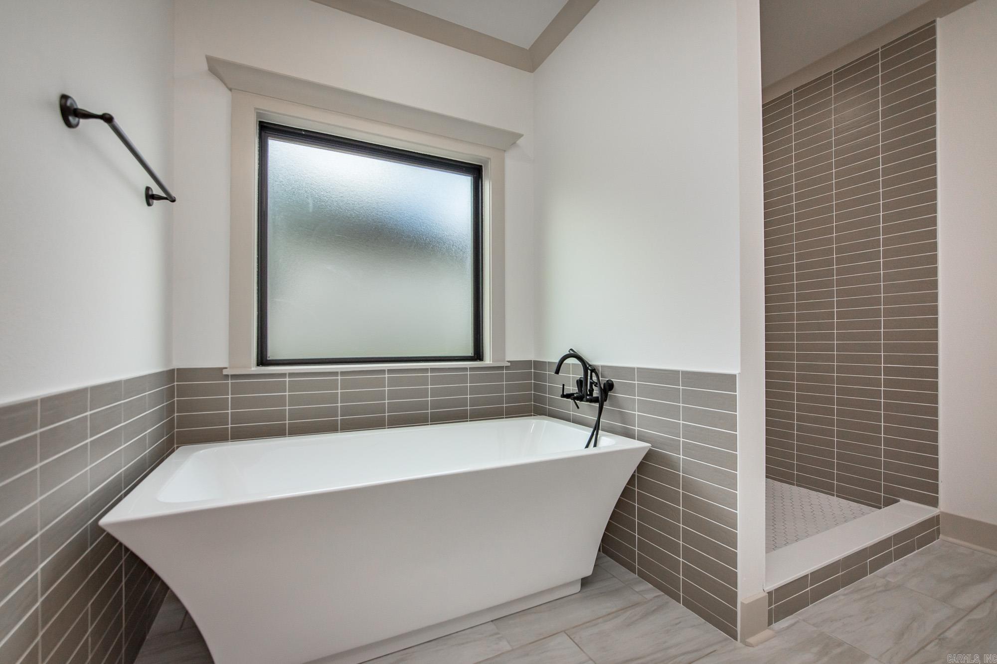 HIDDEN VALLEY ESTATES - Residential