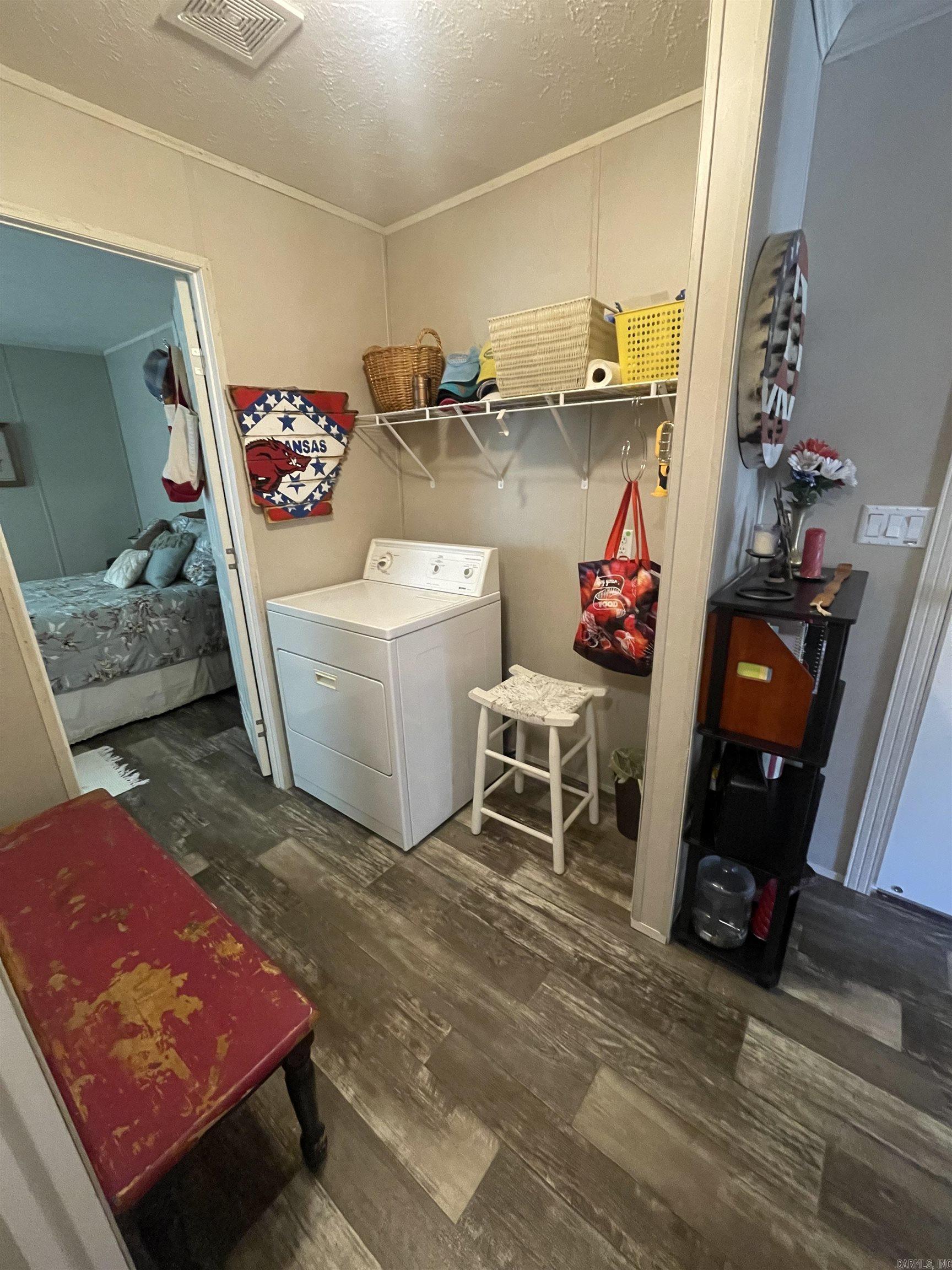 LOBLOLLY ACRES - Residential
