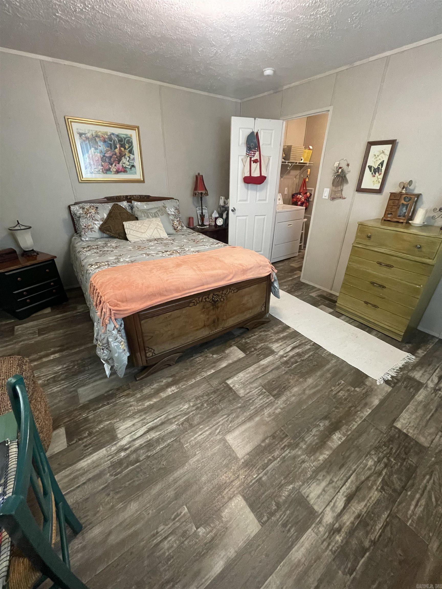 LOBLOLLY ACRES - Residential