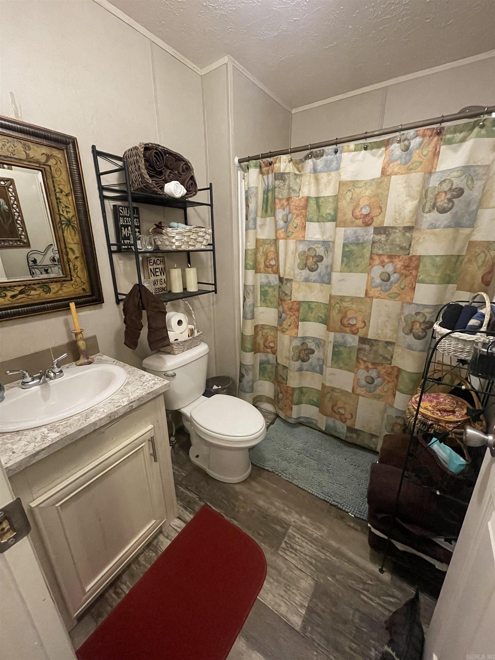 LOBLOLLY ACRES - Residential