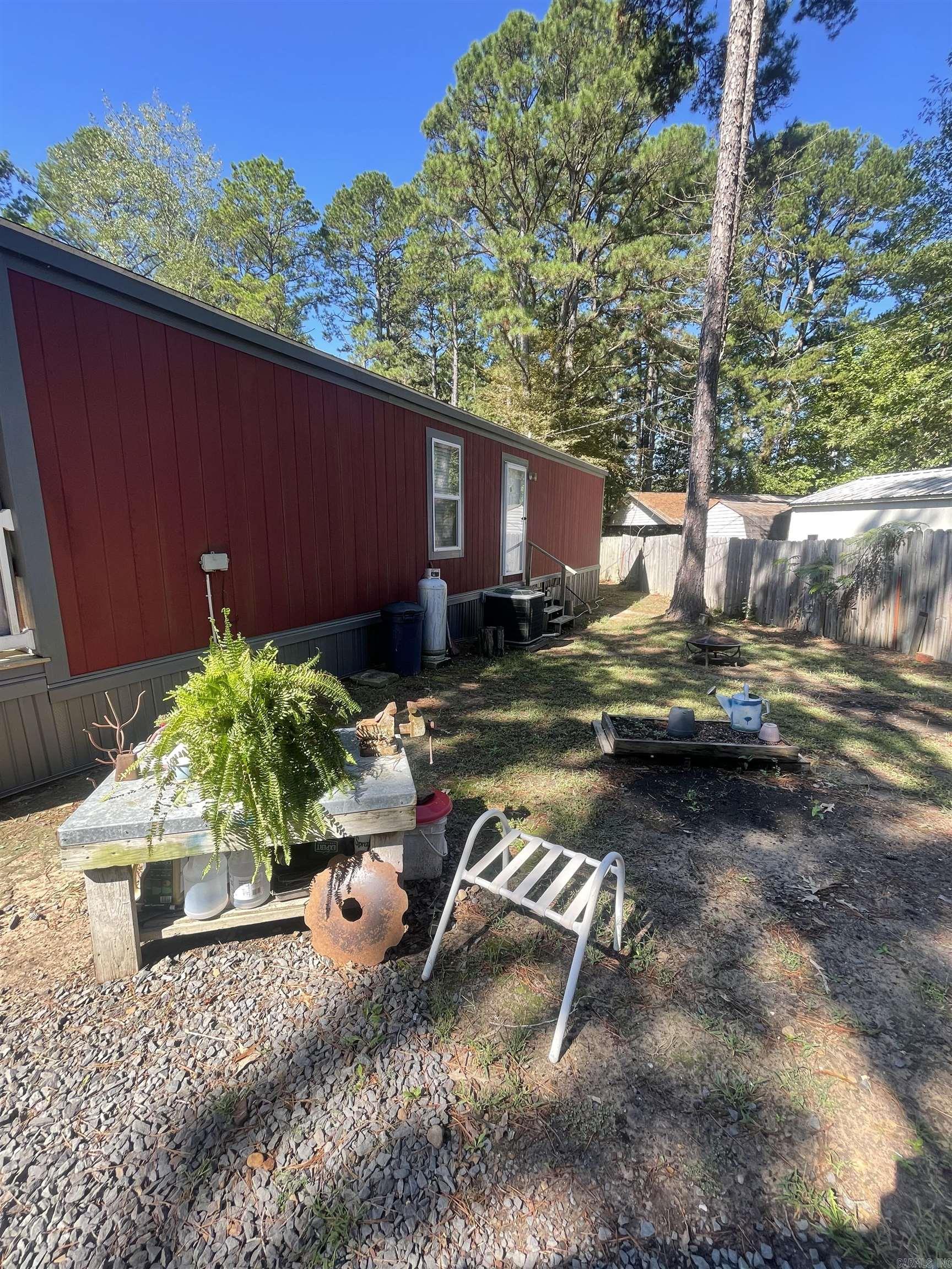 LOBLOLLY ACRES - Residential
