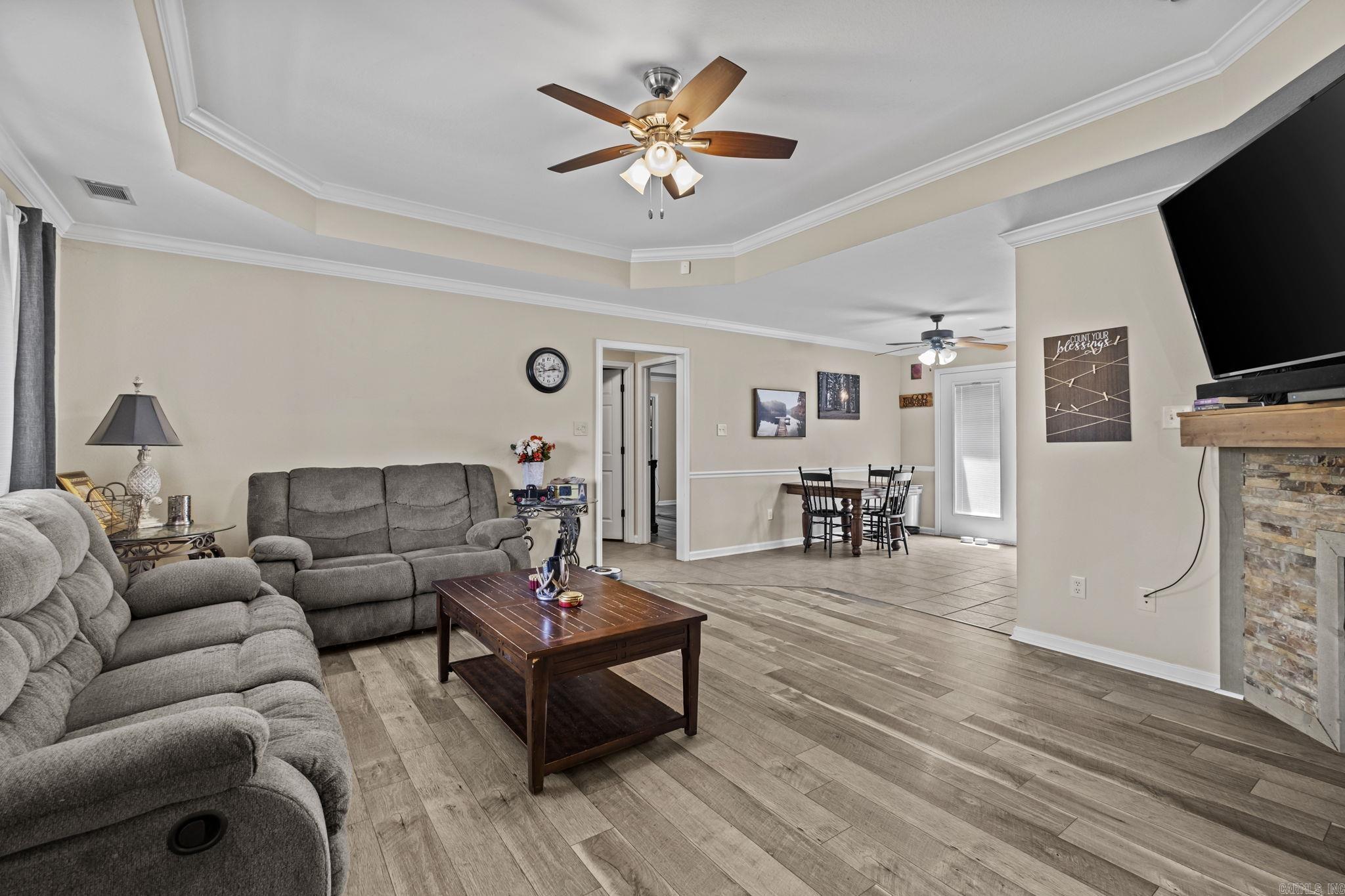 WEATHERING HEIGHTS - Residential