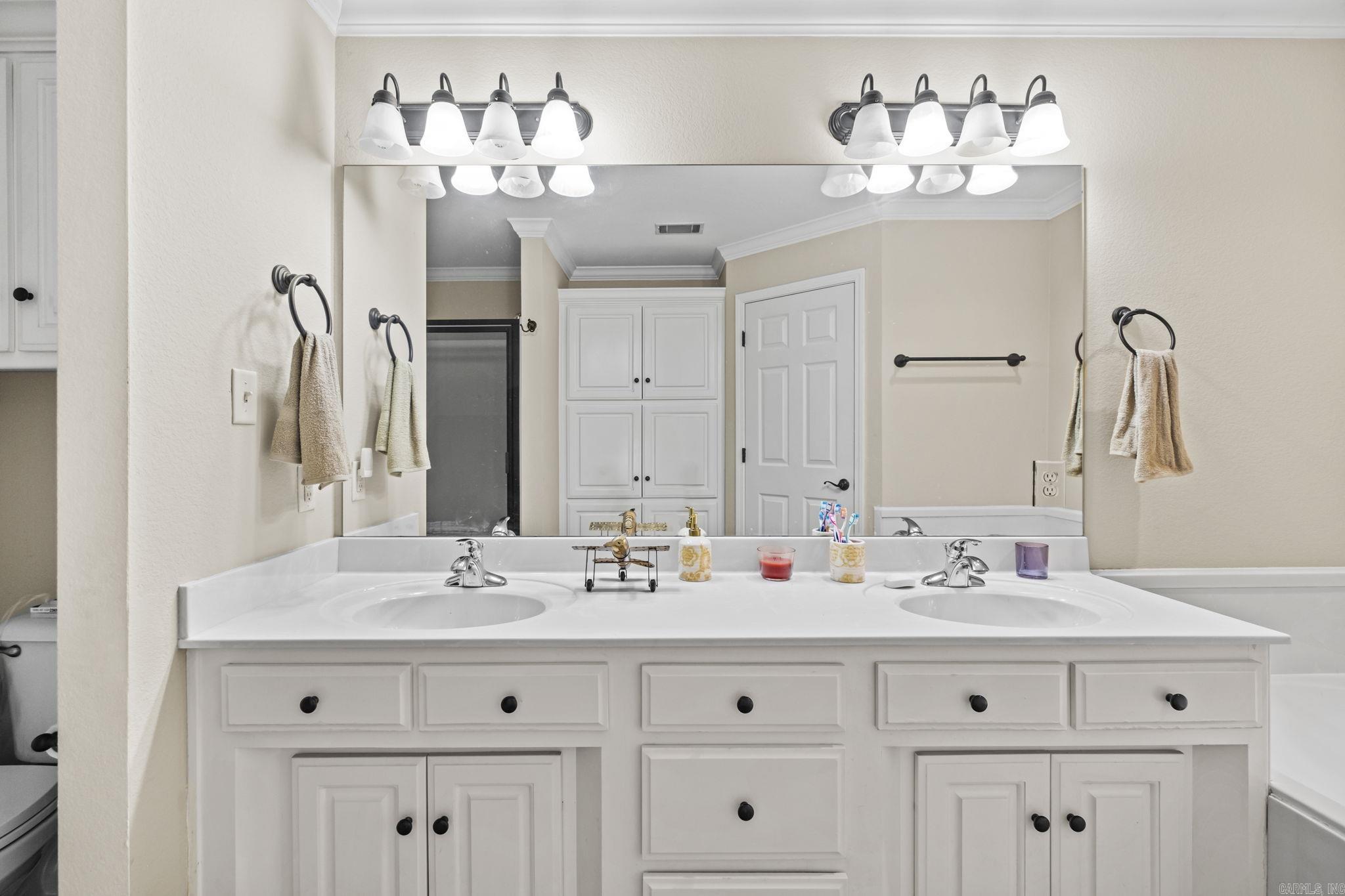 WEATHERING HEIGHTS - Residential