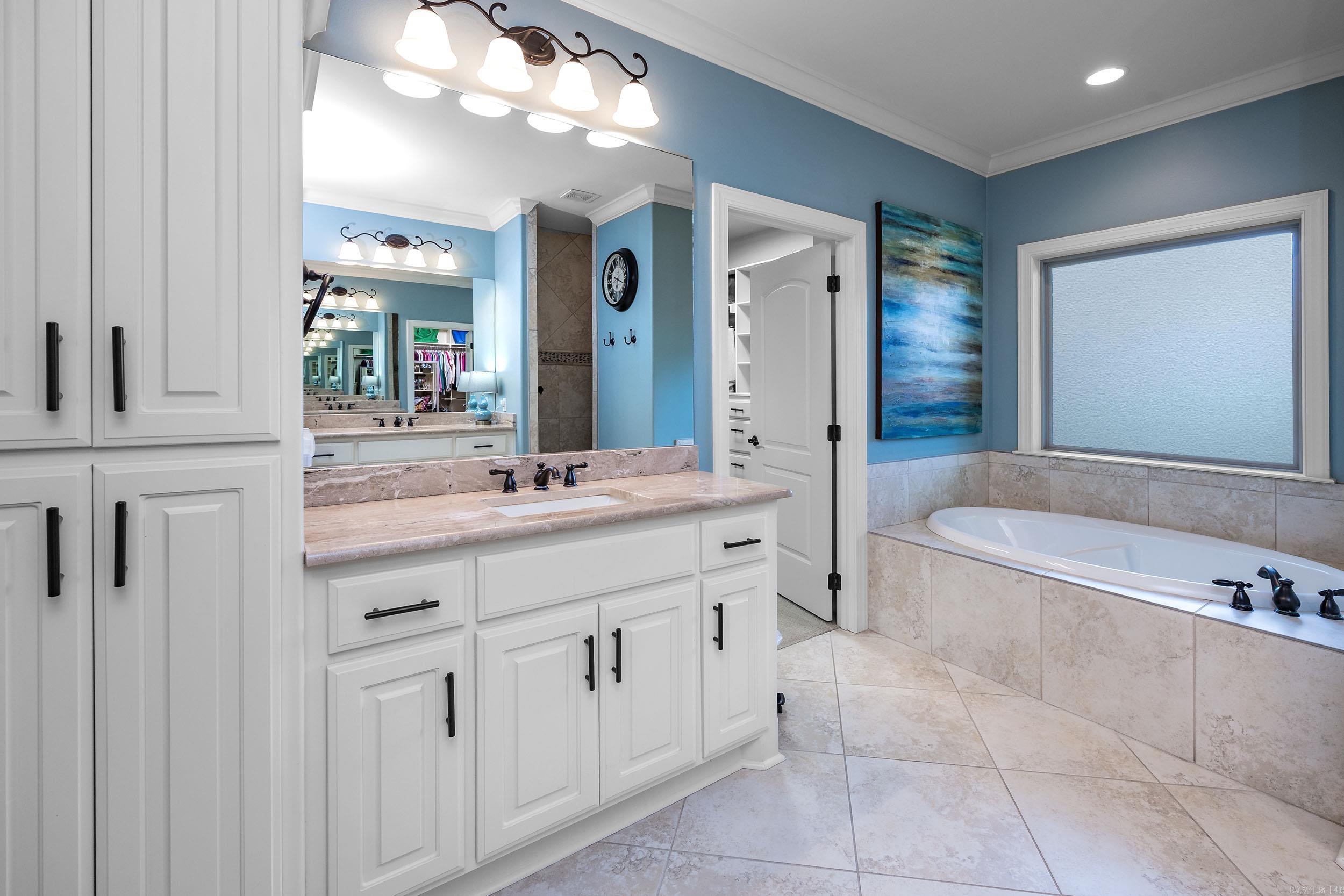 MAUMELLE VALLEY ESTATES - Residential