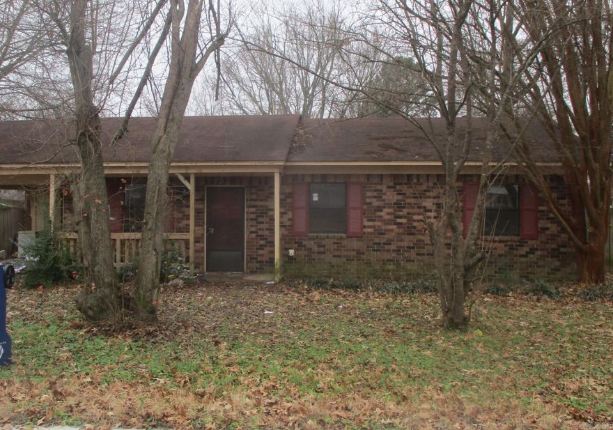 Don't miss out on this 3BR/1BA home featuring living/dining combo, kitchen, carport parking, deck and partially fenced yard.  All offers must be submitted by the Buyer's agent via the res net Agent Portal. Agents please READ in the confidential agent remarks section for additional information on offer submission and other important information.