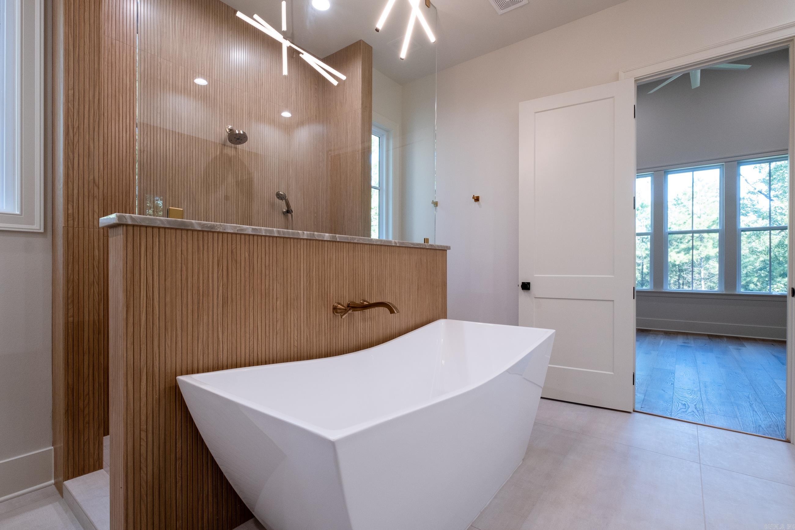 WATERVIEW ESTATES - Residential