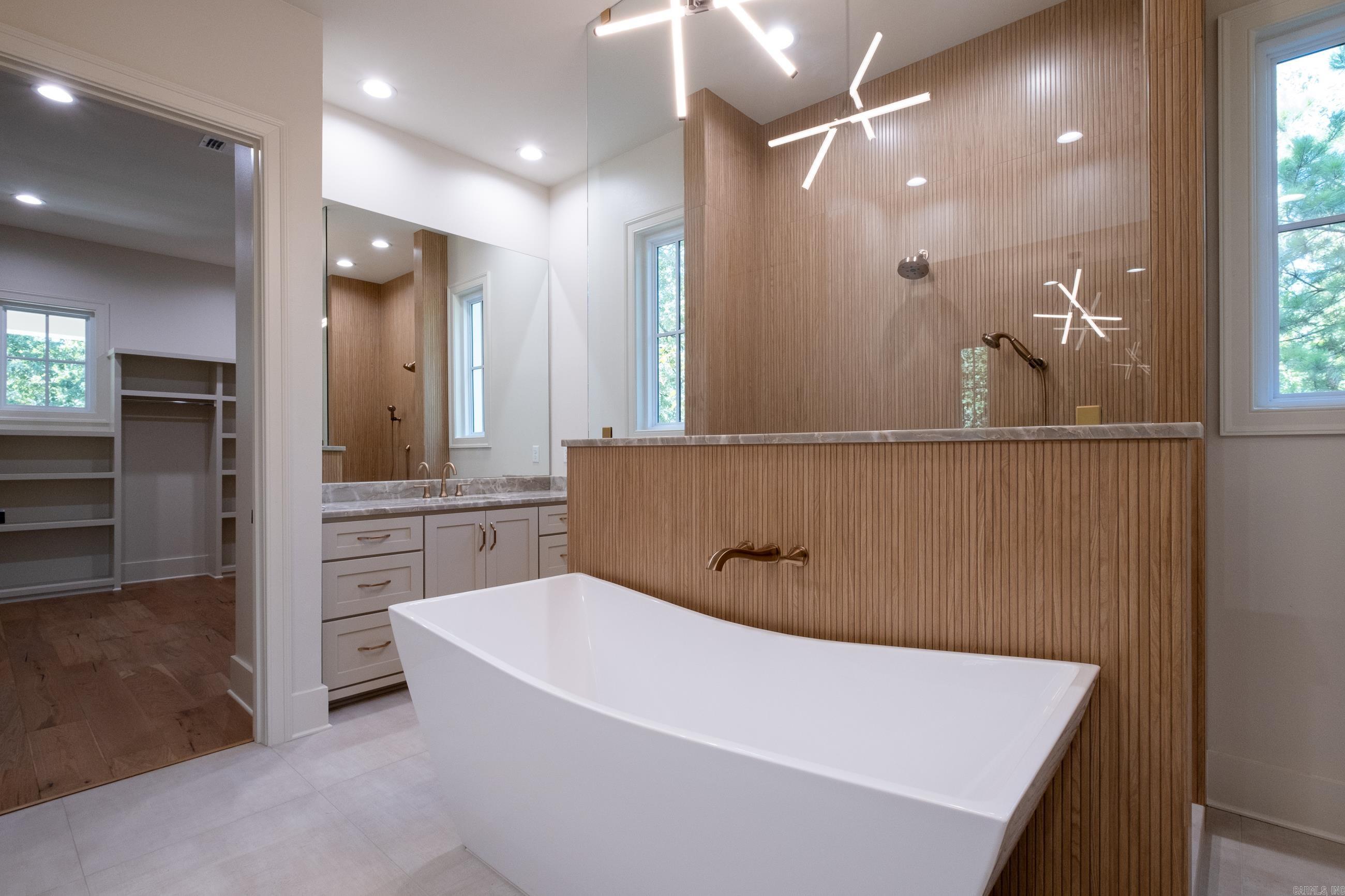 WATERVIEW ESTATES - Residential