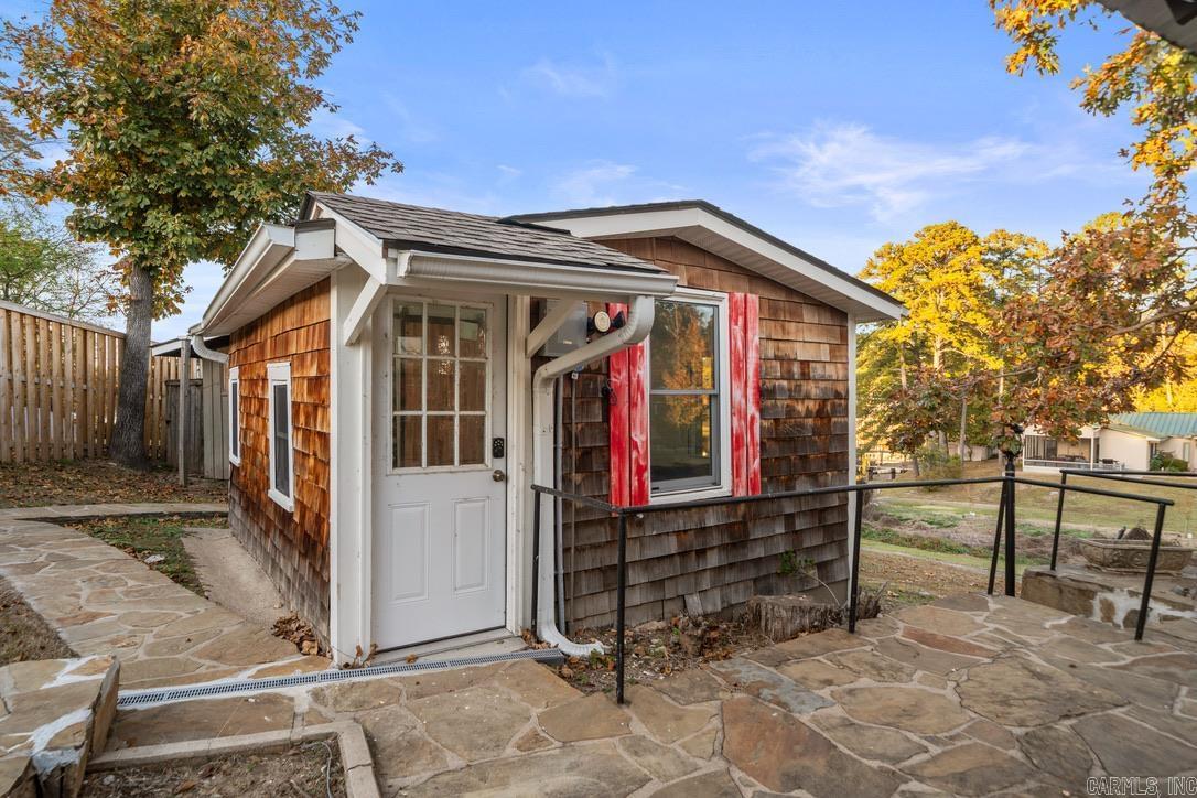 Hot Springs Outside - Residential