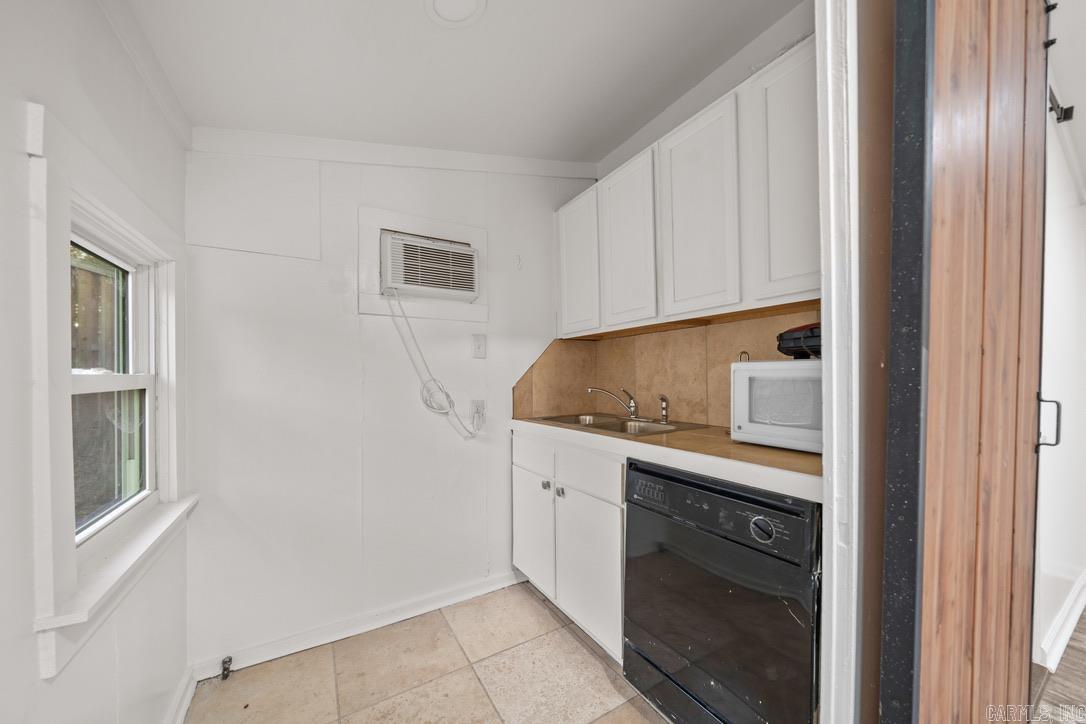 Hot Springs Outside - Residential