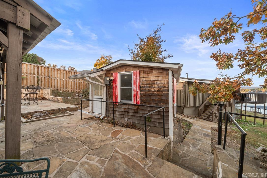 Hot Springs Outside - Residential