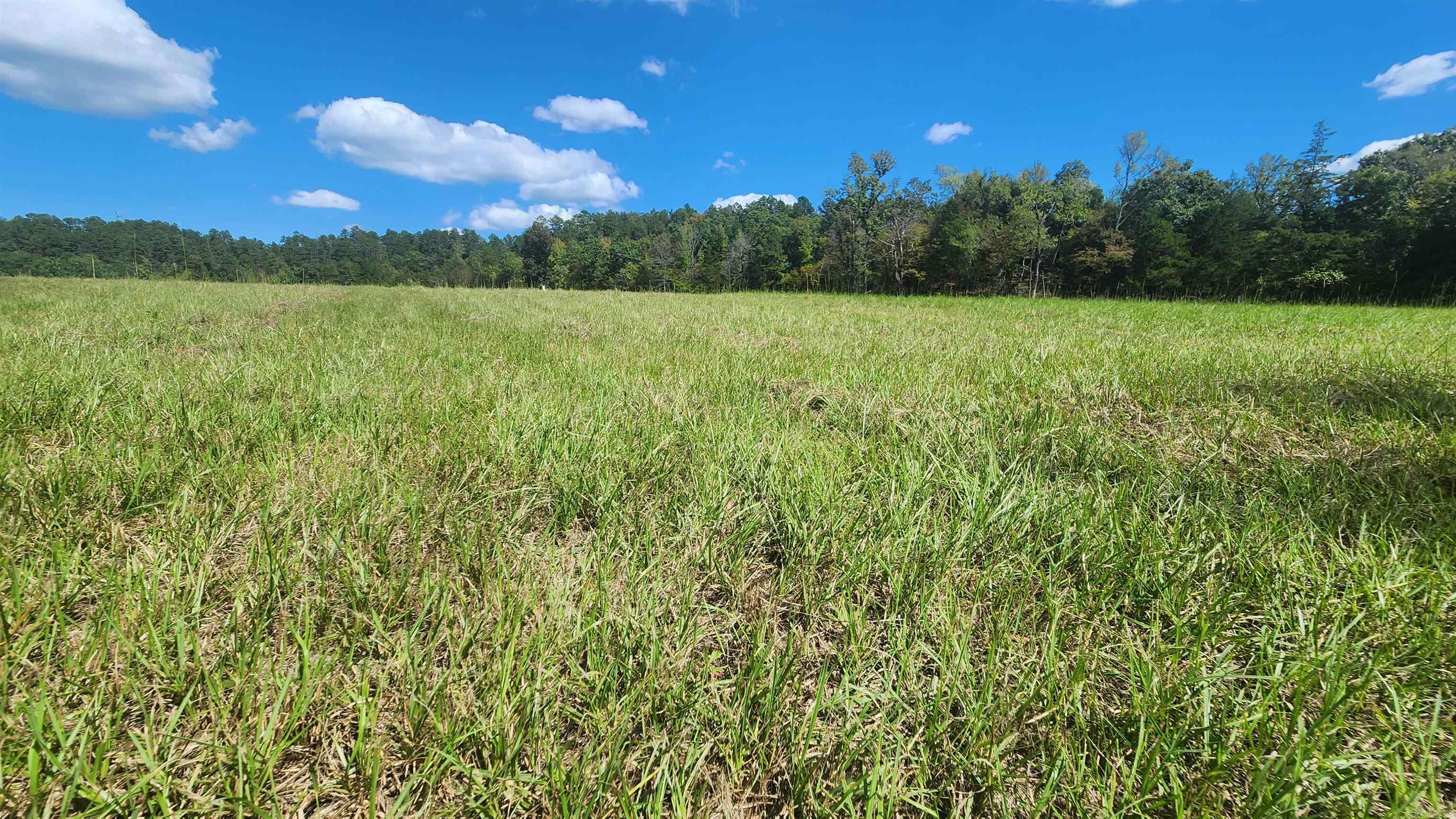 REVAS RETREAT - Land