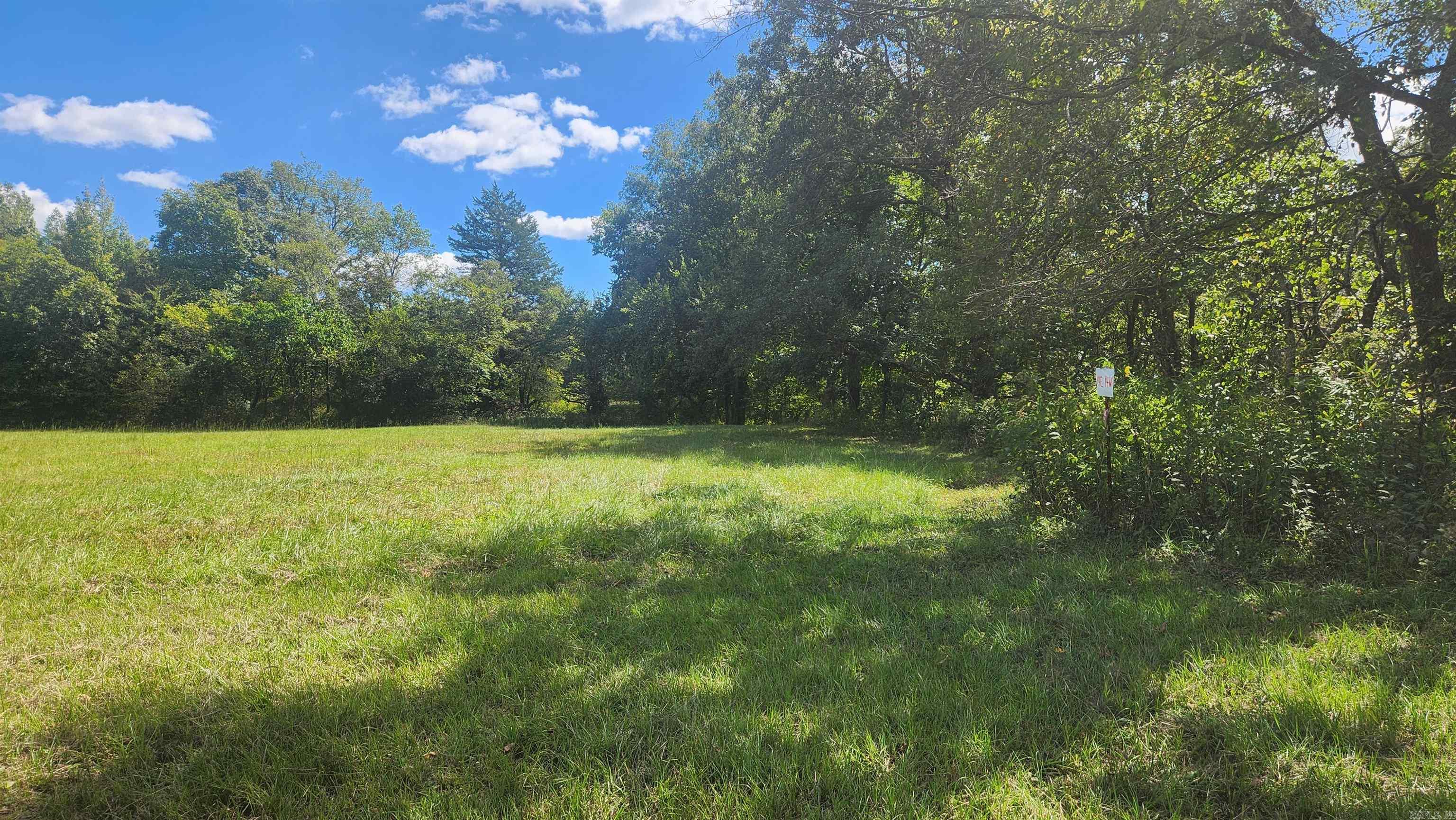 REVAS RETREAT - Land