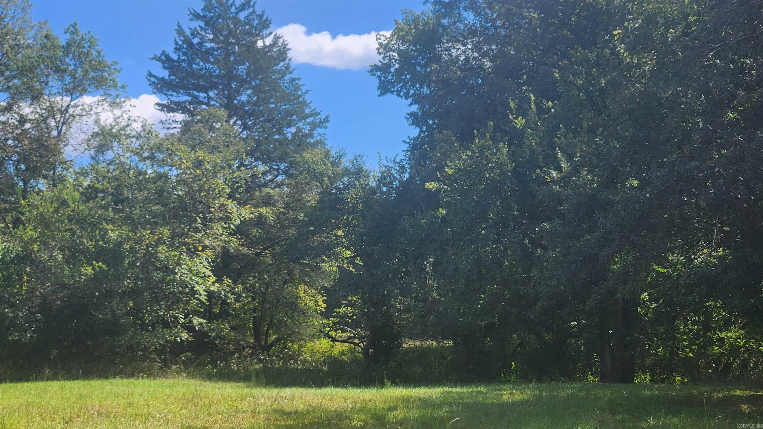 REVAS RETREAT - Land