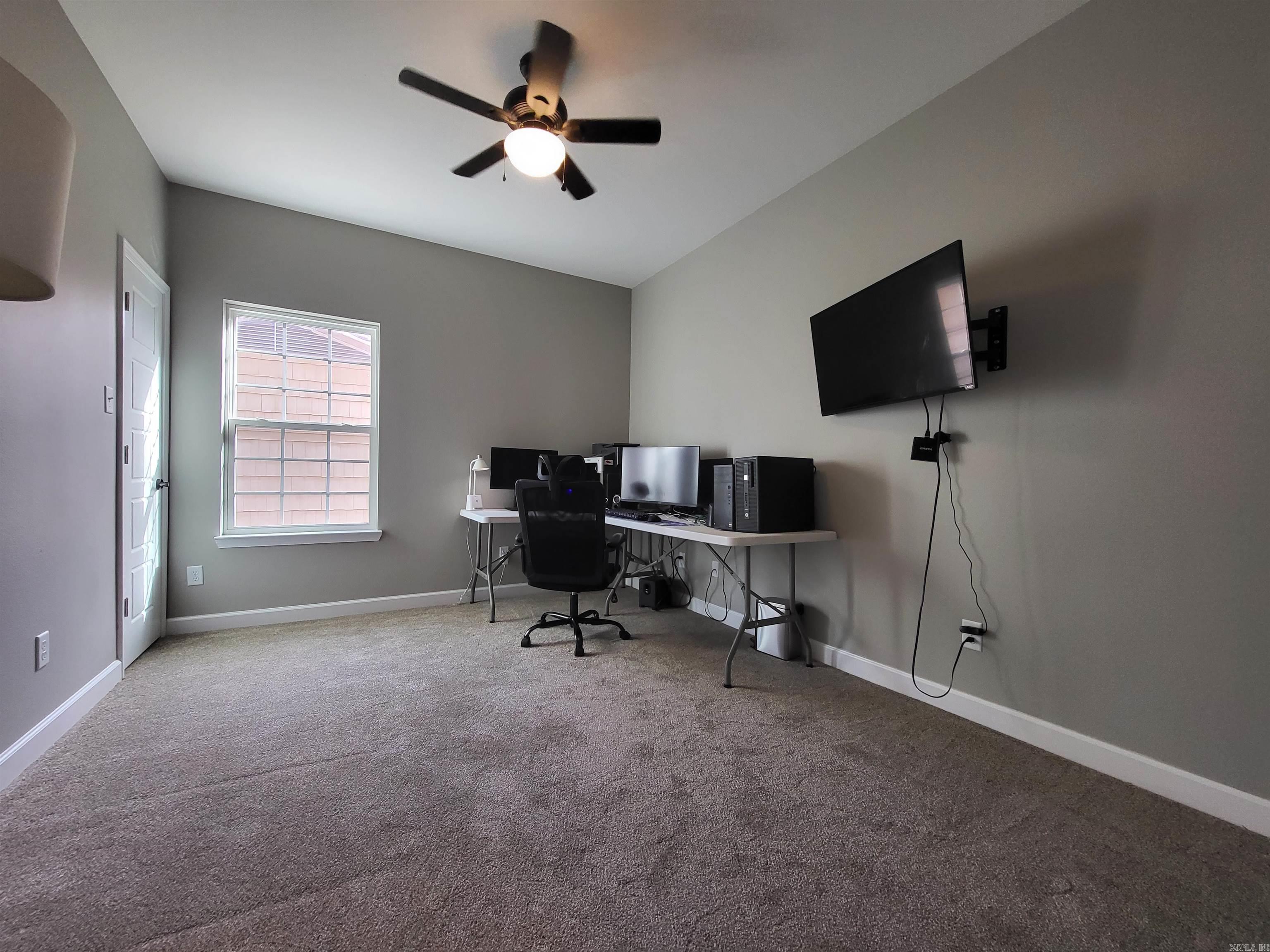 DEEREWOOD - Residential