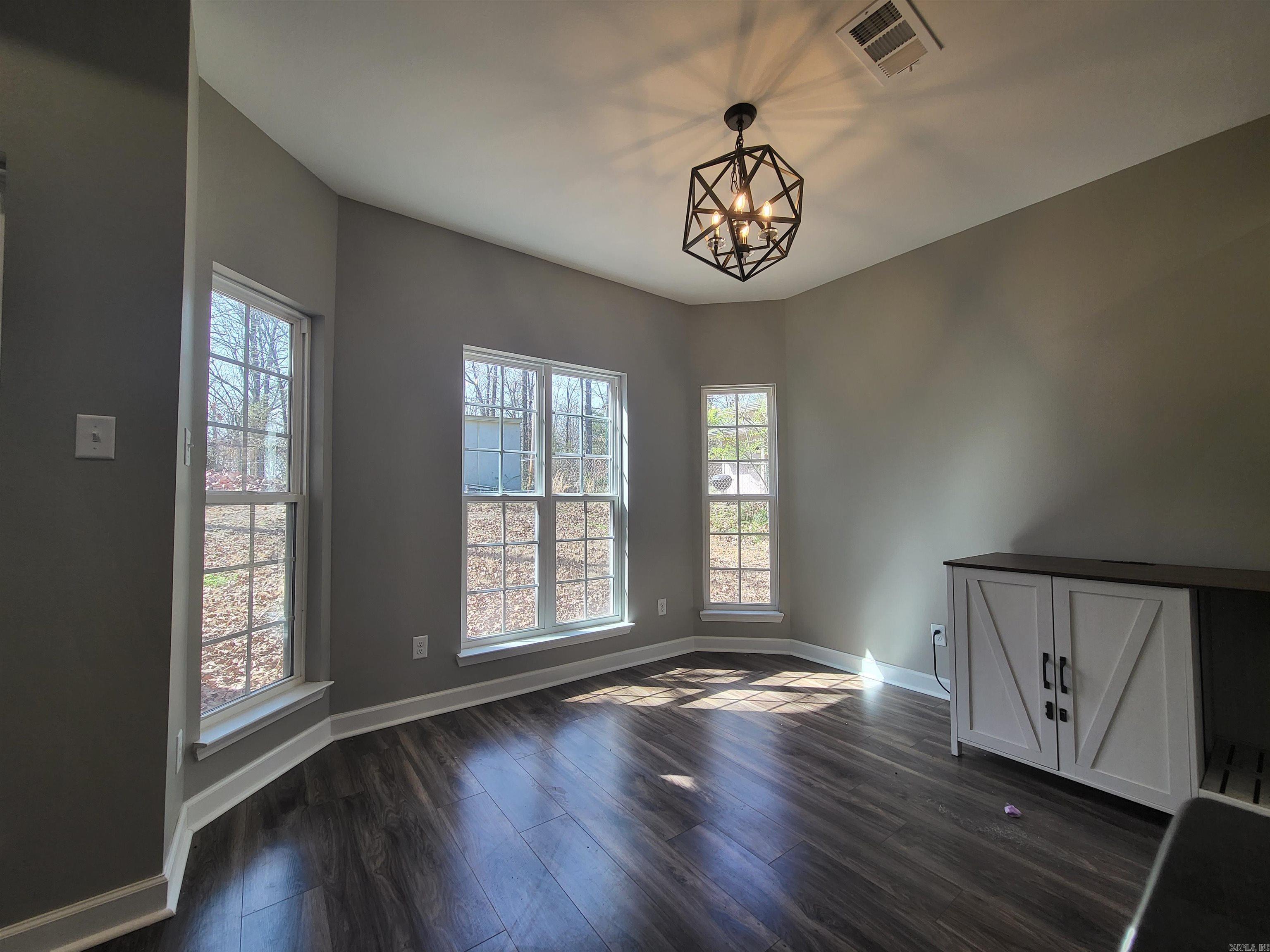 DEEREWOOD - Residential