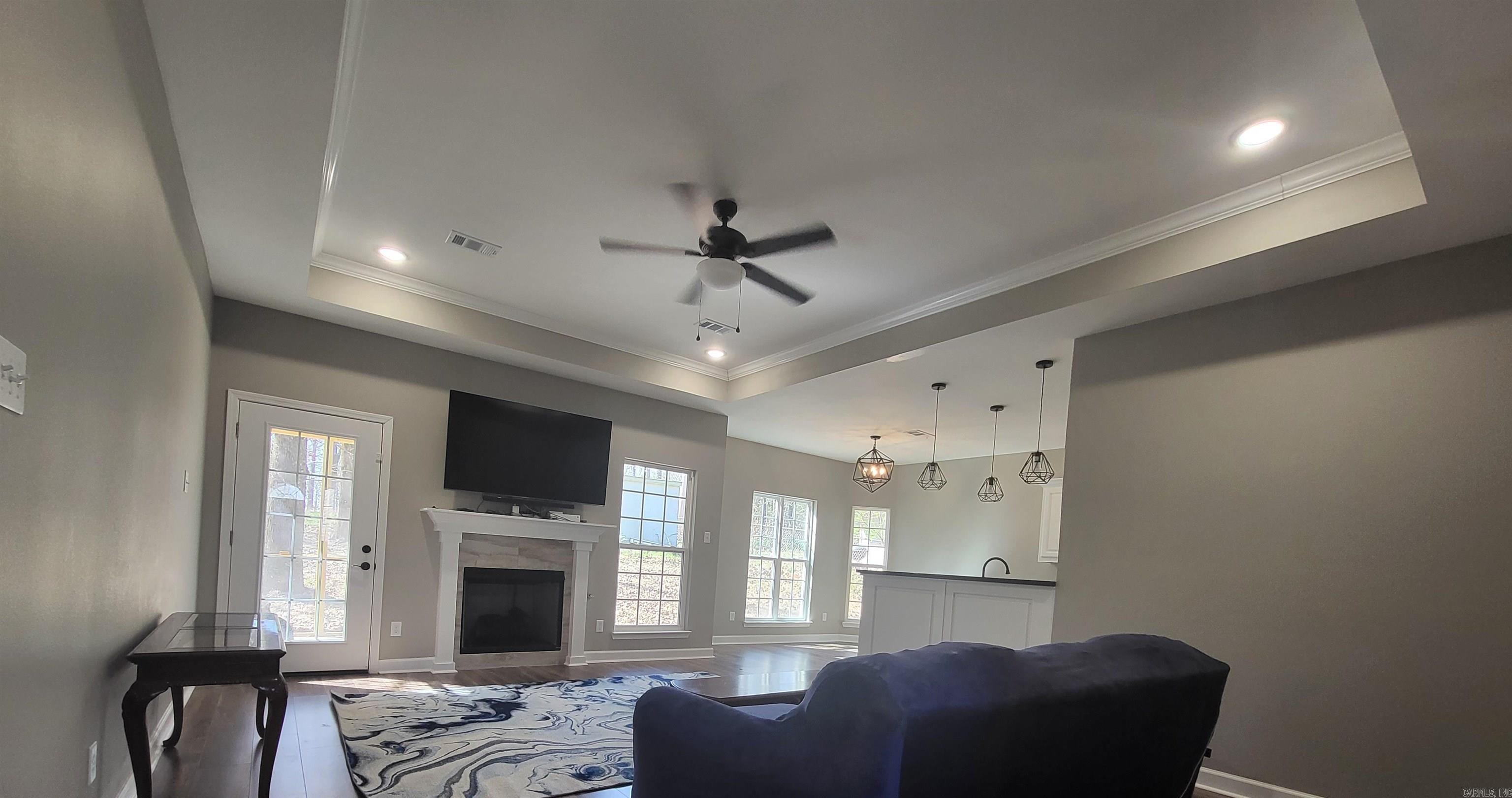 DEEREWOOD - Residential