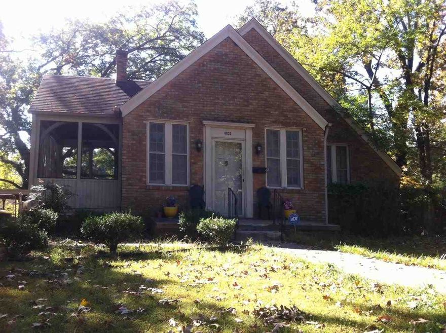 Wonderful cottage home with charm. Well kept and it shows!