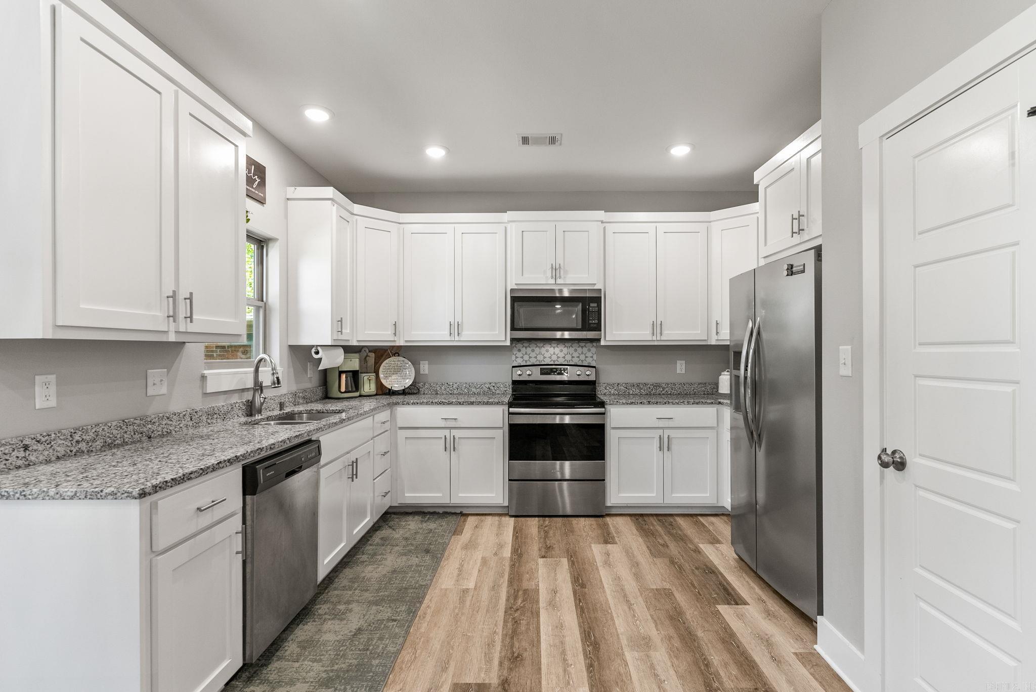 CANTEN COVE - Residential